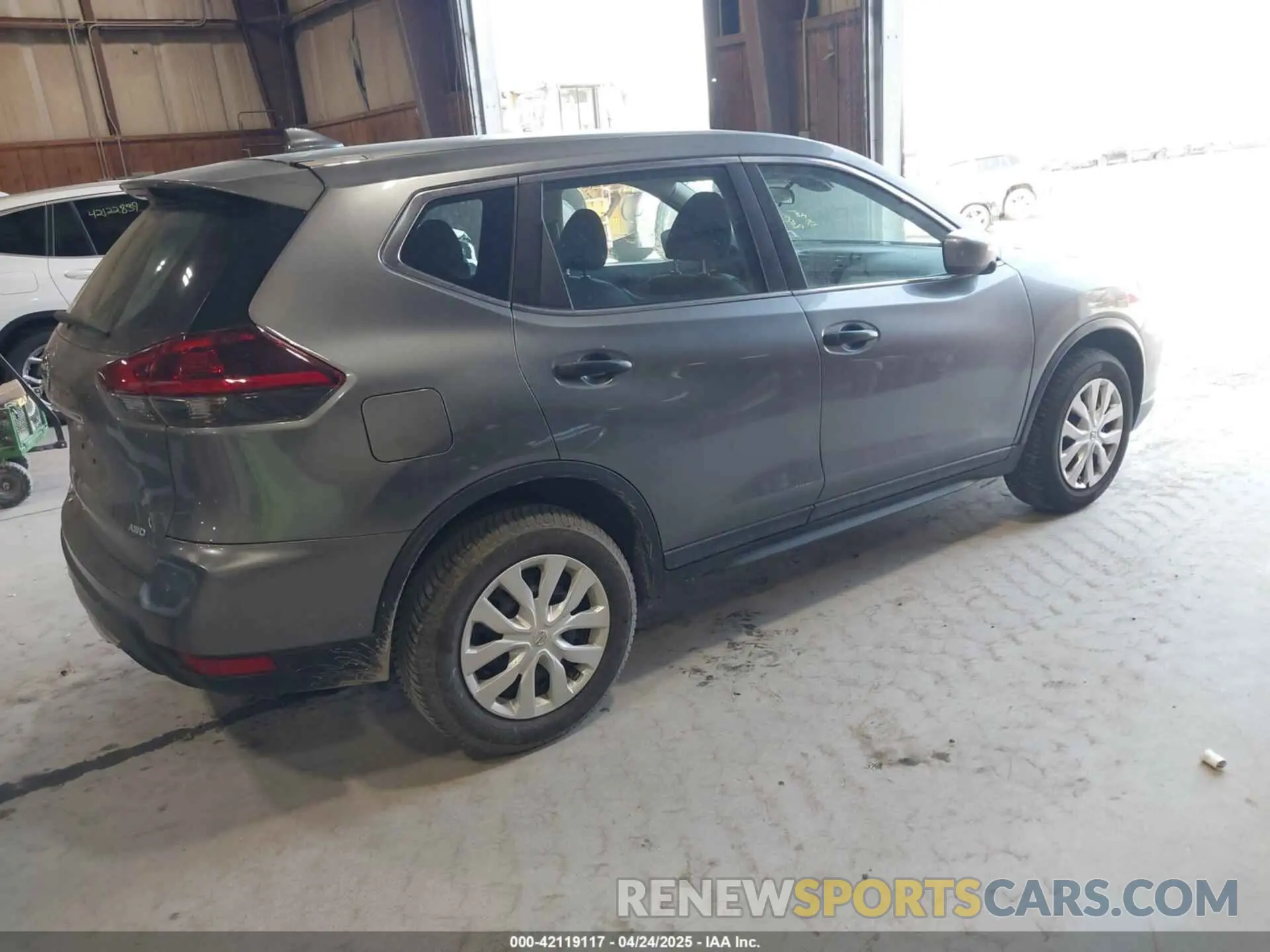 4 Фотография поврежденного автомобиля 5N1AT2MV8KC747677 NISSAN ROGUE 2019
