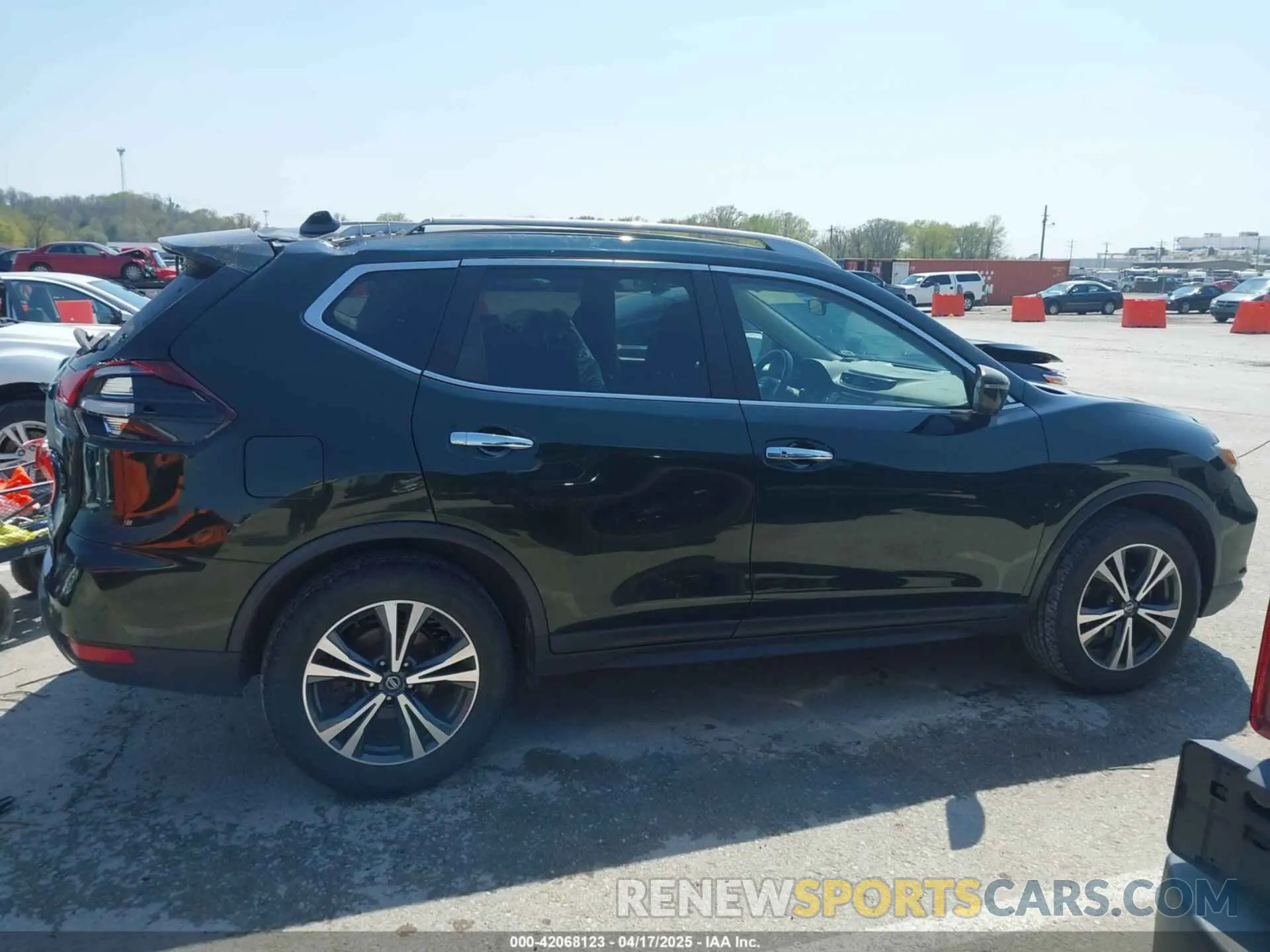 13 Фотография поврежденного автомобиля 5N1AT2MV9KC757926 NISSAN ROGUE 2019