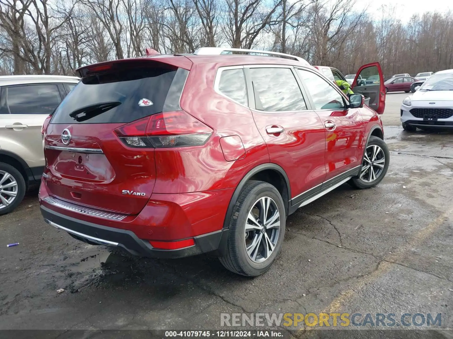 4 Photograph of a damaged car 5N1AT2MV9KC759403 NISSAN ROGUE 2019