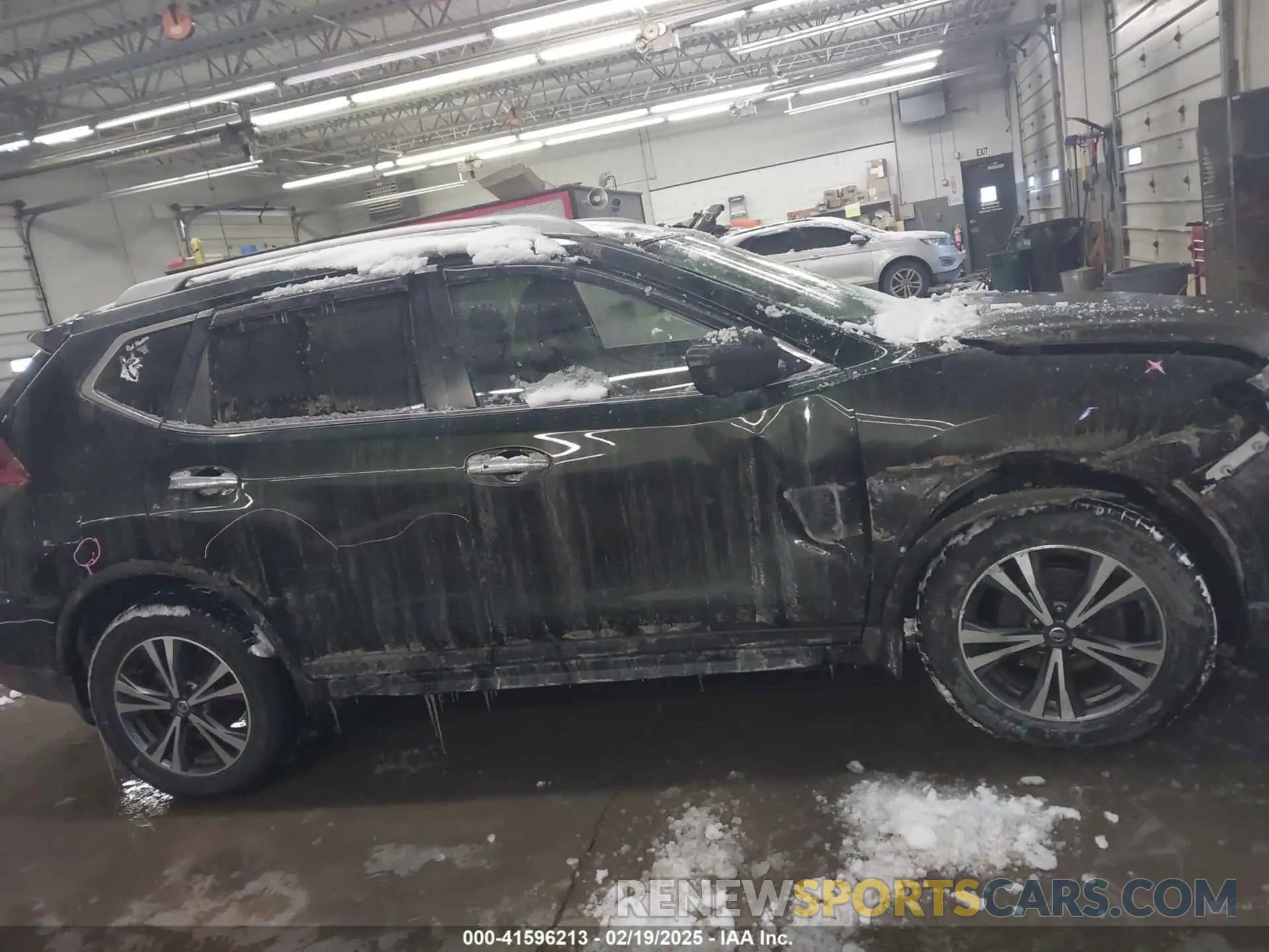 13 Photograph of a damaged car 5N1AT2MV9KC803609 NISSAN ROGUE 2019