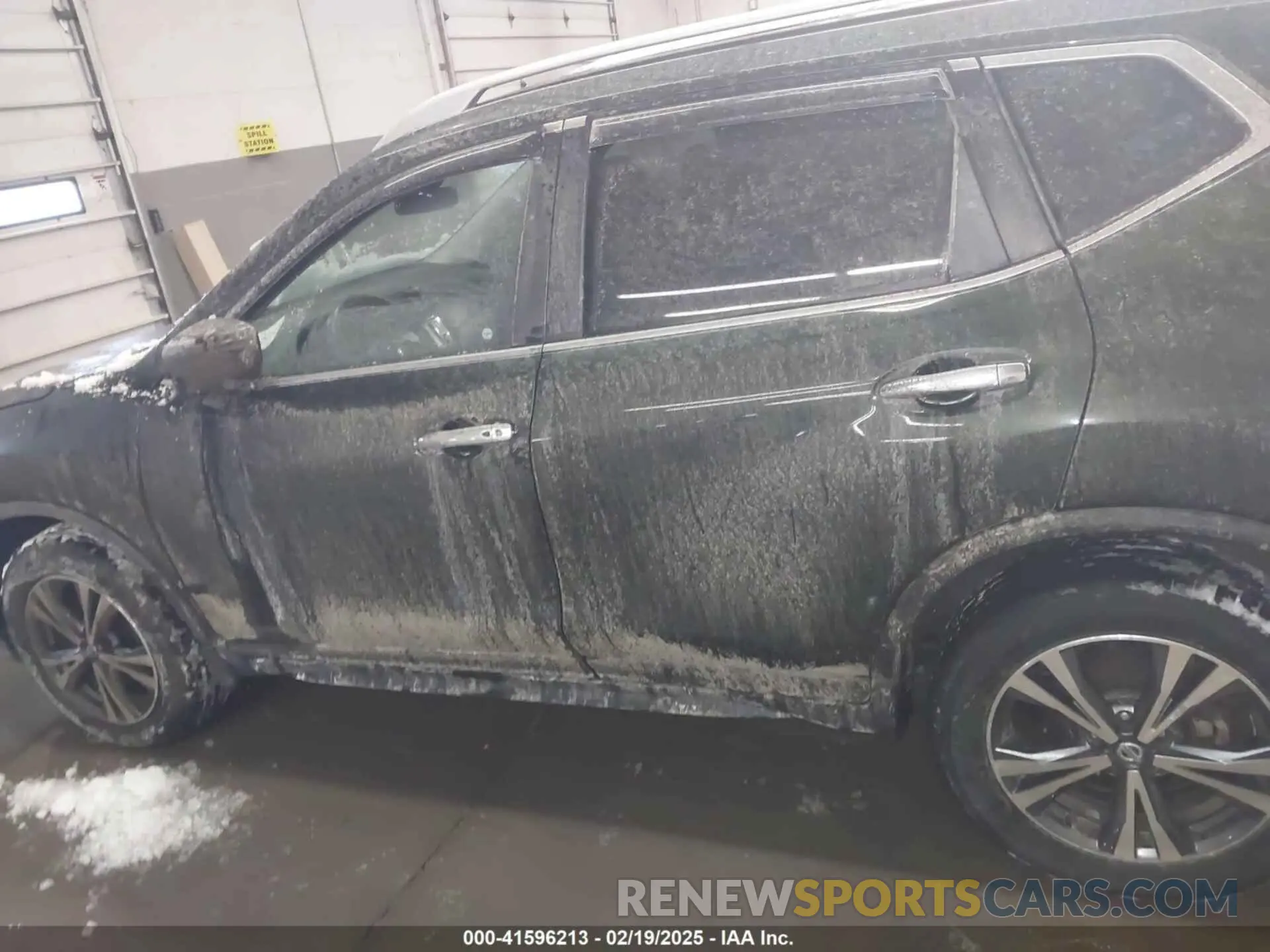 14 Photograph of a damaged car 5N1AT2MV9KC803609 NISSAN ROGUE 2019