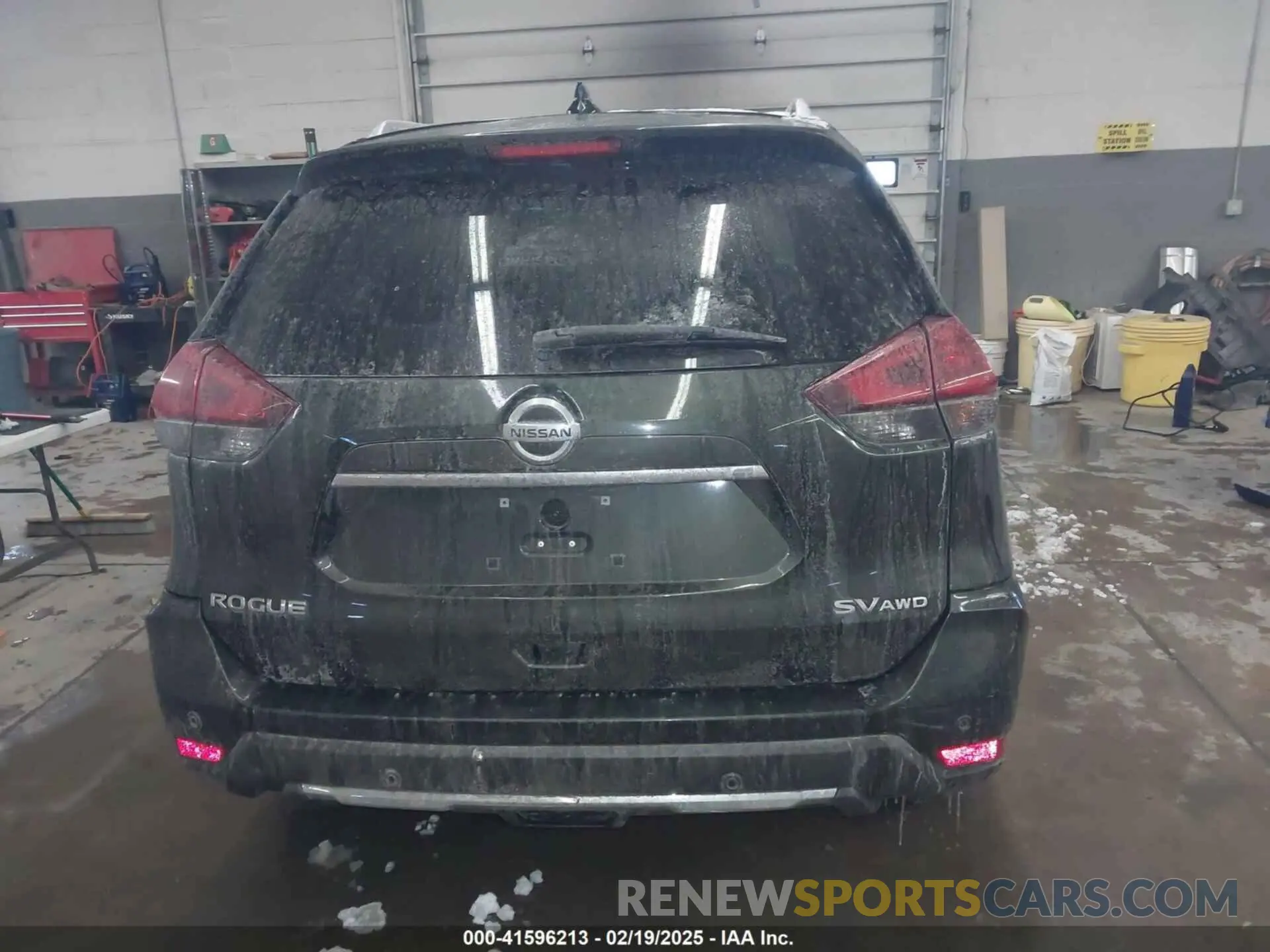 16 Photograph of a damaged car 5N1AT2MV9KC803609 NISSAN ROGUE 2019
