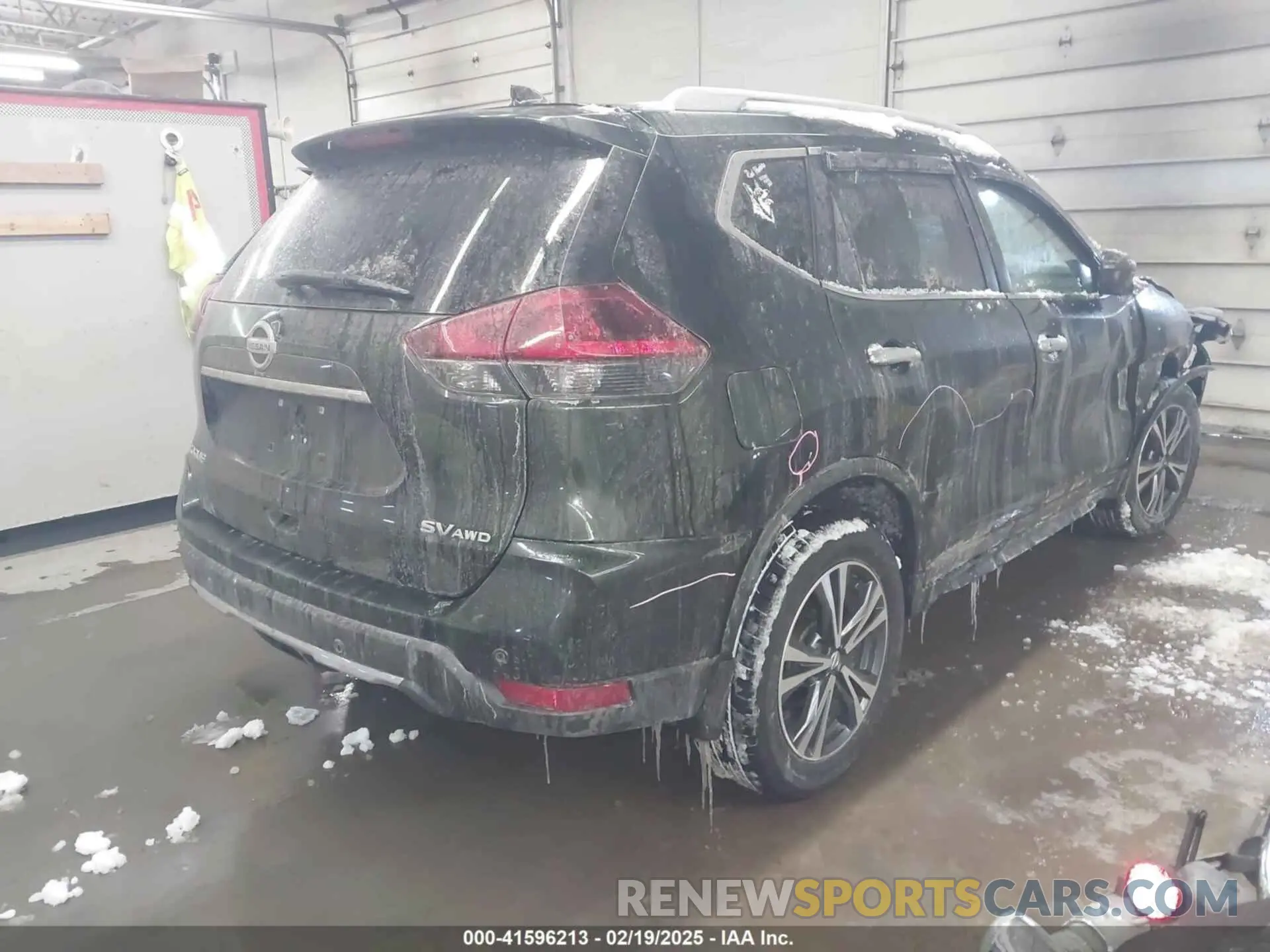 4 Photograph of a damaged car 5N1AT2MV9KC803609 NISSAN ROGUE 2019