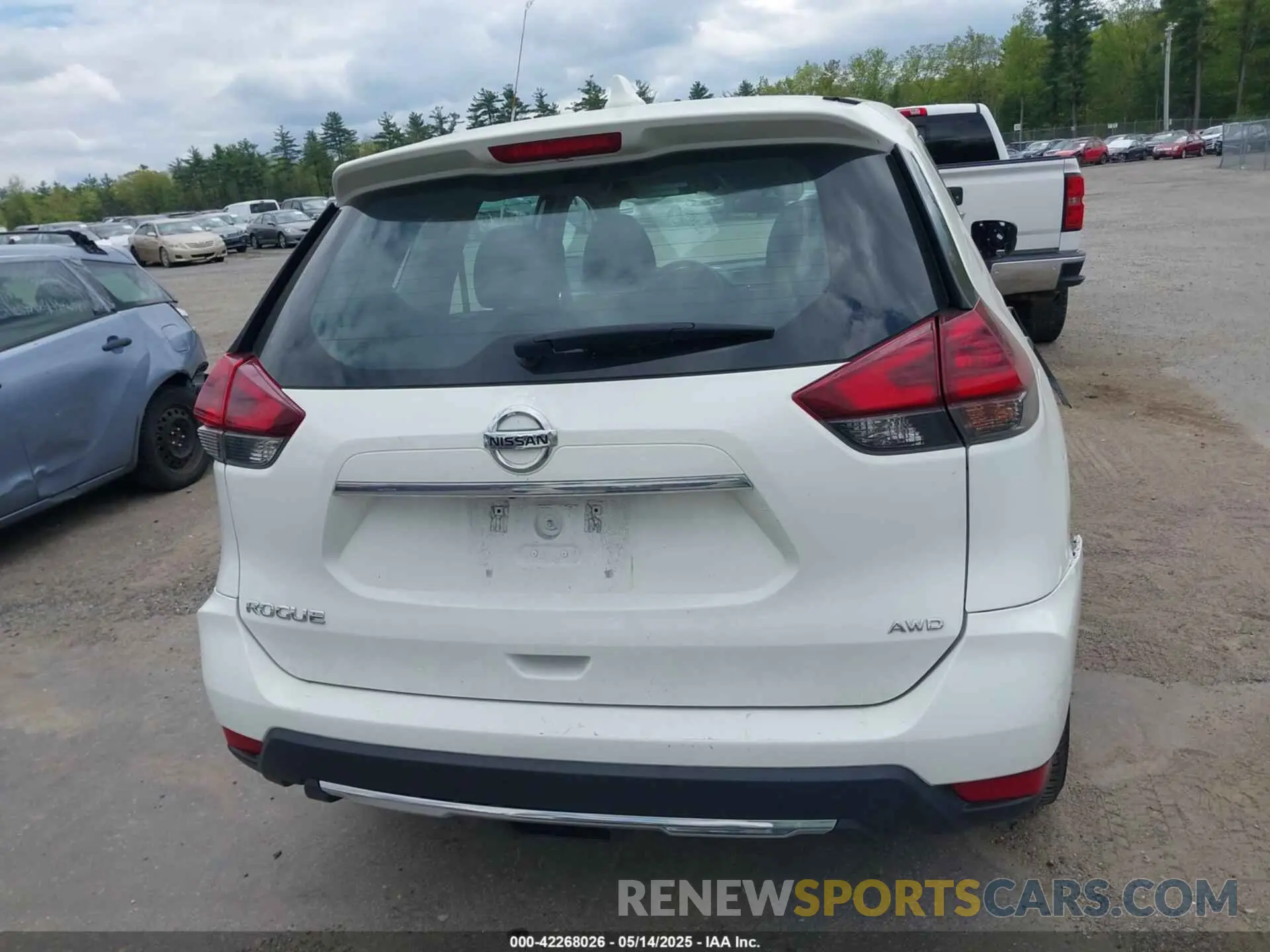 17 Фотография поврежденного автомобиля 5N1AT2MVXKC717242 NISSAN ROGUE 2019