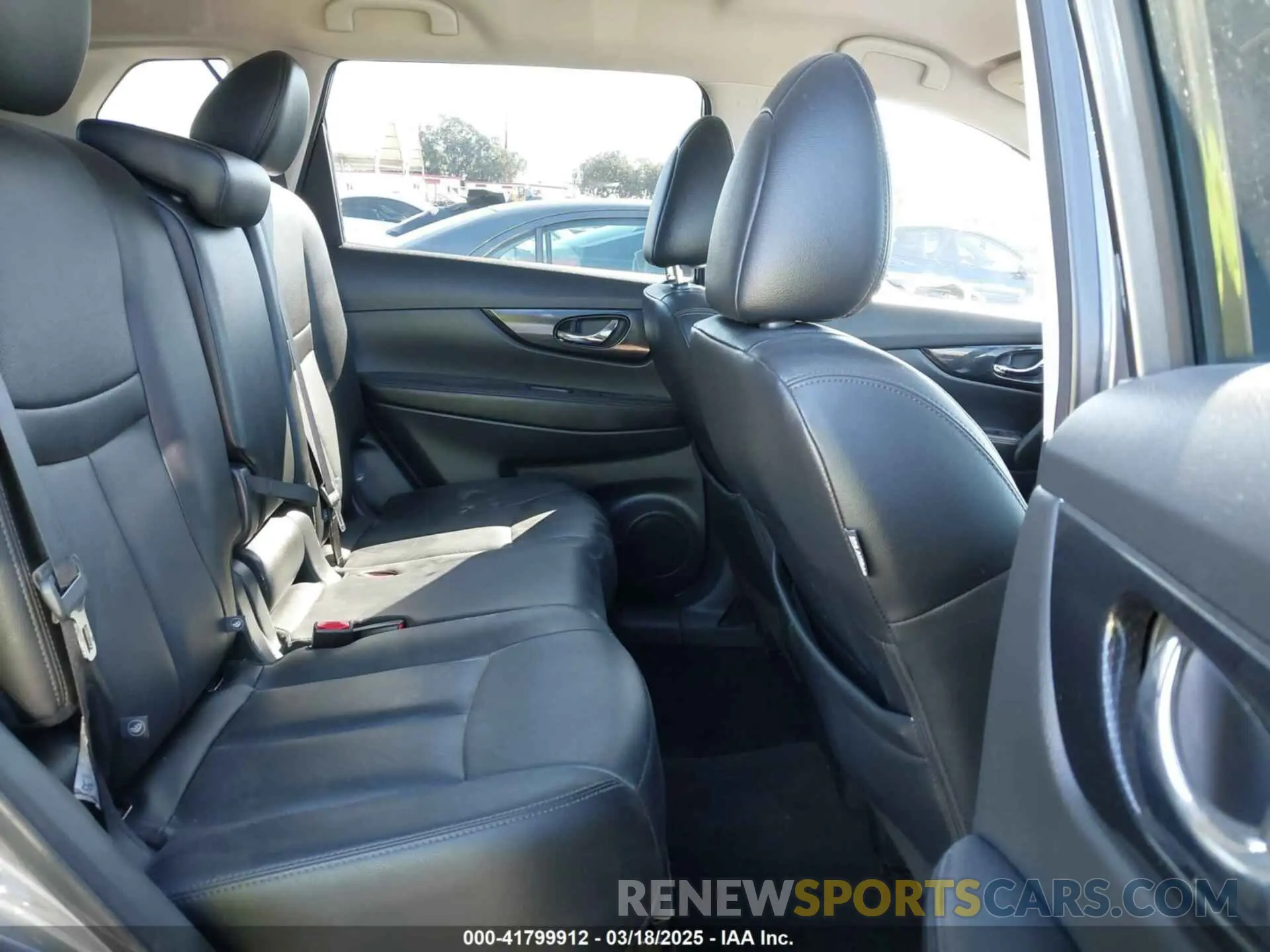 8 Photograph of a damaged car 5N1AT2MVXKC793110 NISSAN ROGUE 2019