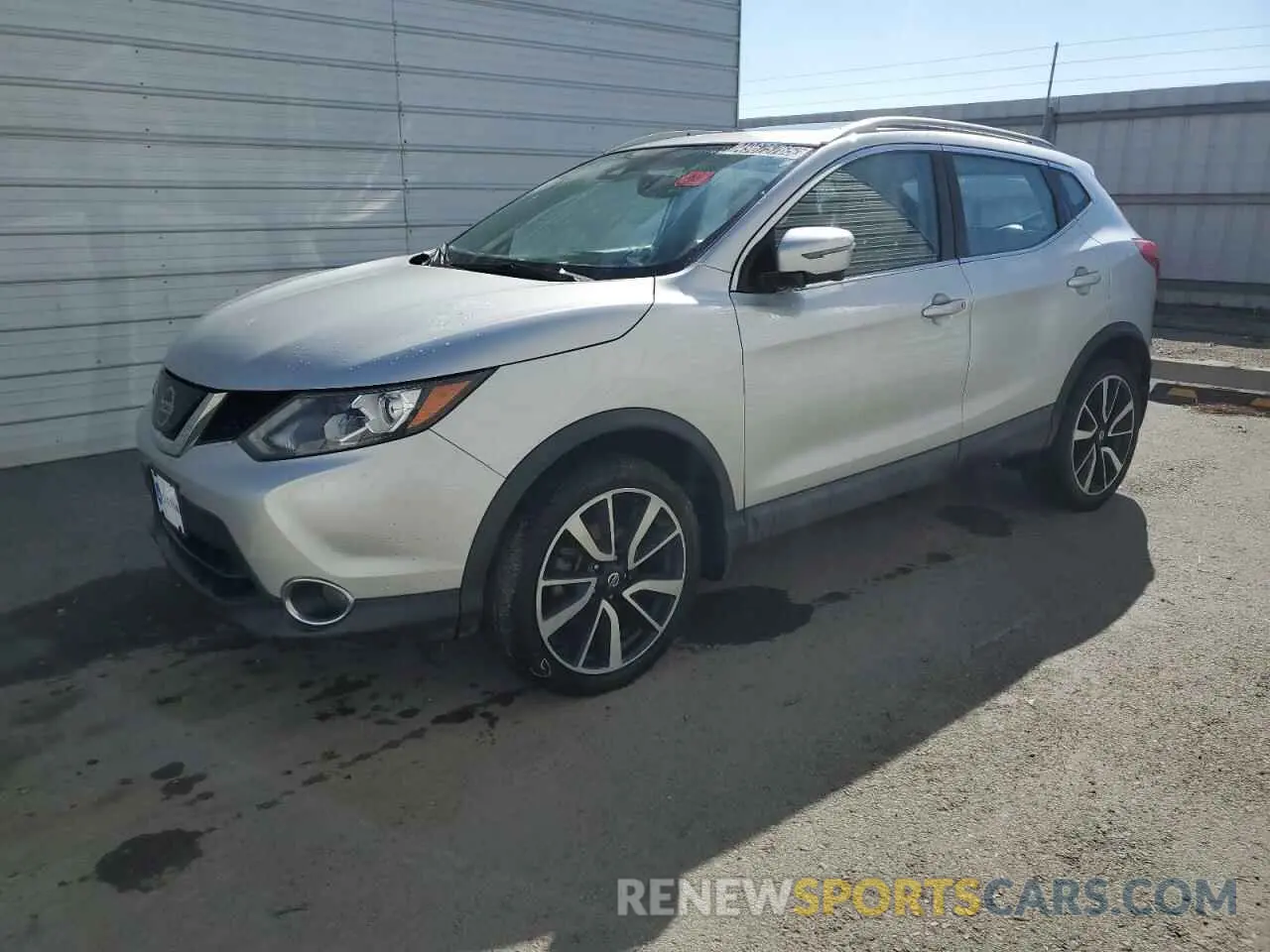 1 Photograph of a damaged car JN1BJ1CP0KW225428 NISSAN ROGUE 2019