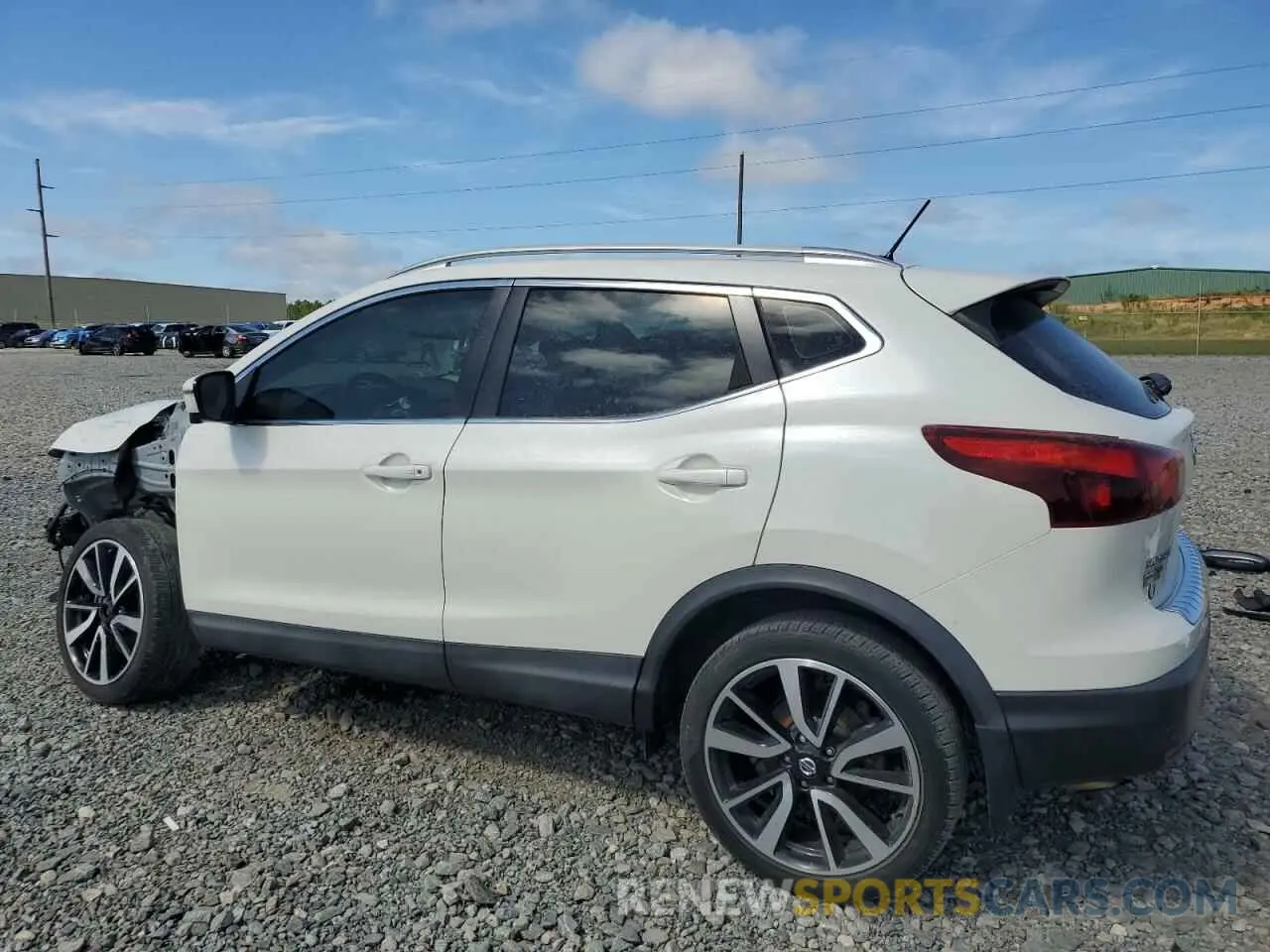2 Photograph of a damaged car JN1BJ1CP2KW524273 NISSAN ROGUE 2019