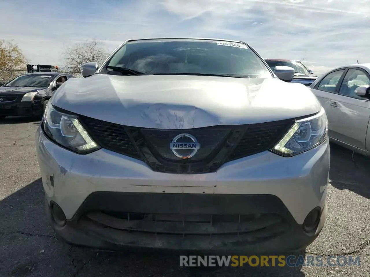 5 Photograph of a damaged car JN1BJ1CP4KW216991 NISSAN ROGUE 2019