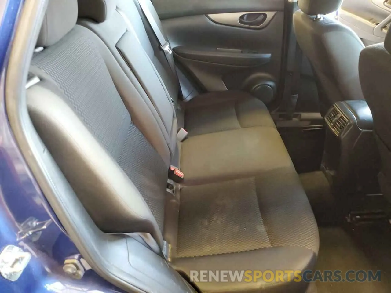 11 Photograph of a damaged car JN1BJ1CP4KW221138 NISSAN ROGUE 2019