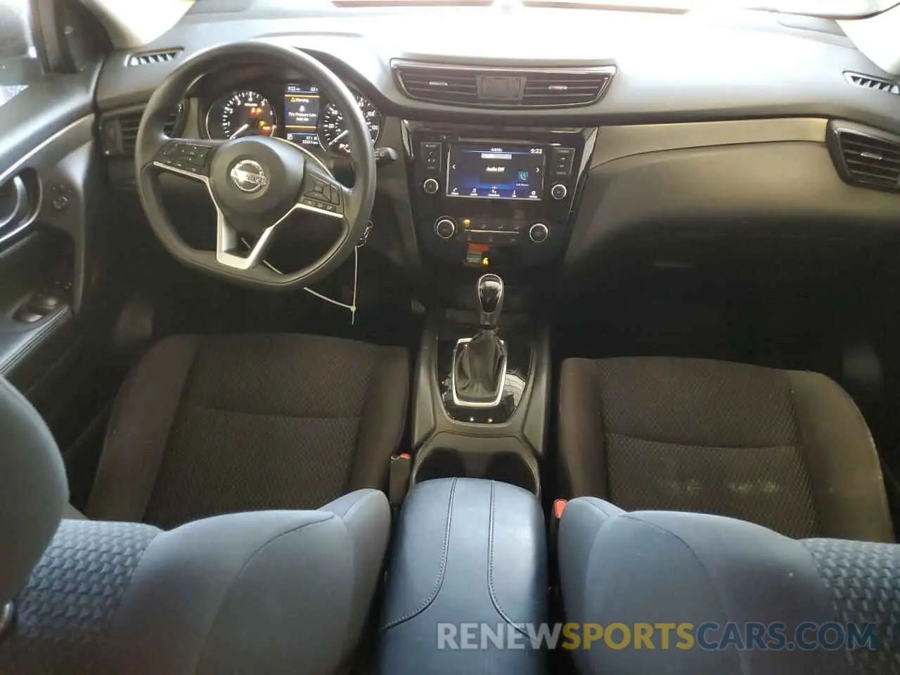 8 Photograph of a damaged car JN1BJ1CP4KW221138 NISSAN ROGUE 2019