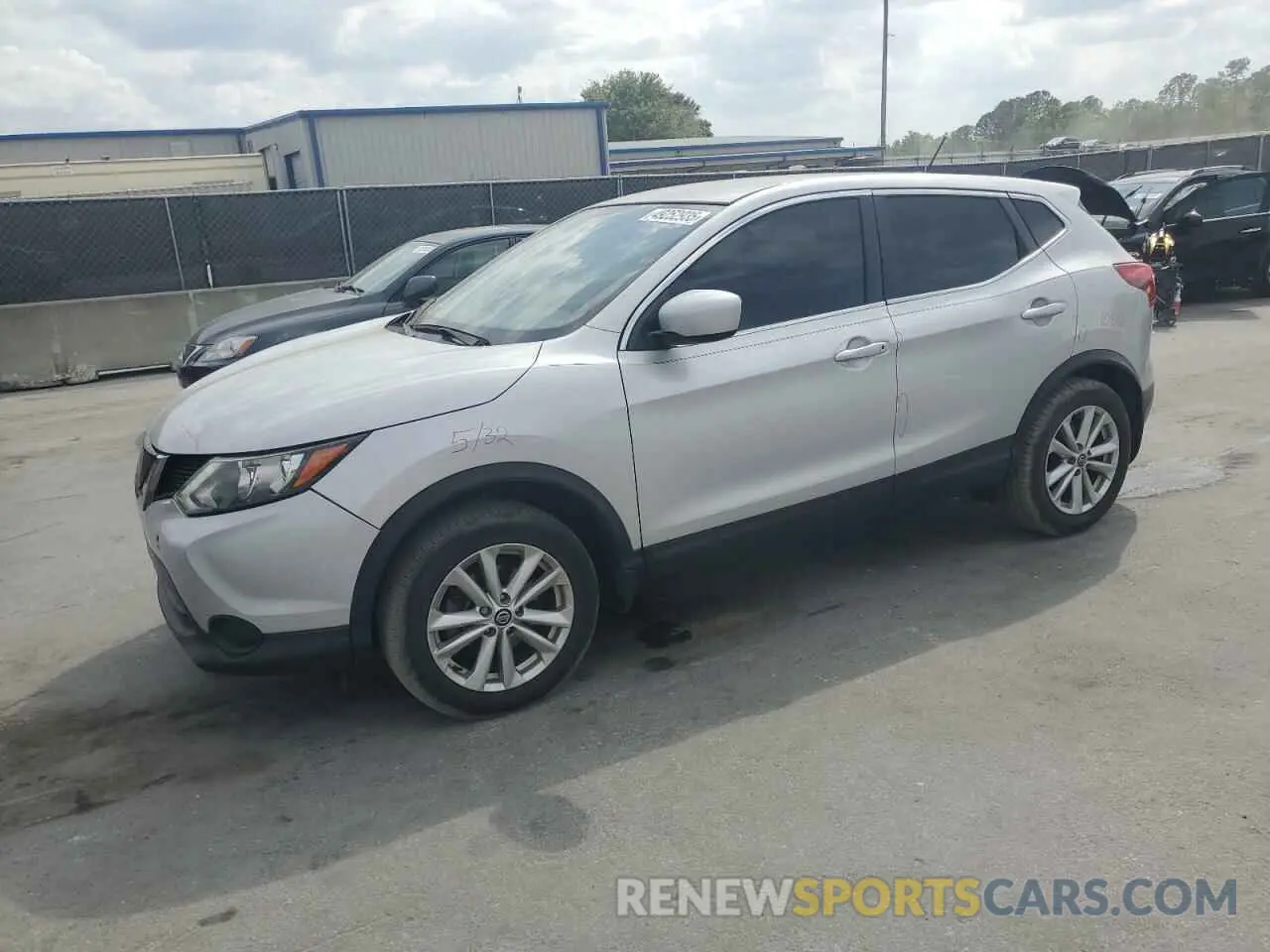 1 Фотография поврежденного автомобиля JN1BJ1CP4KW521987 NISSAN ROGUE 2019