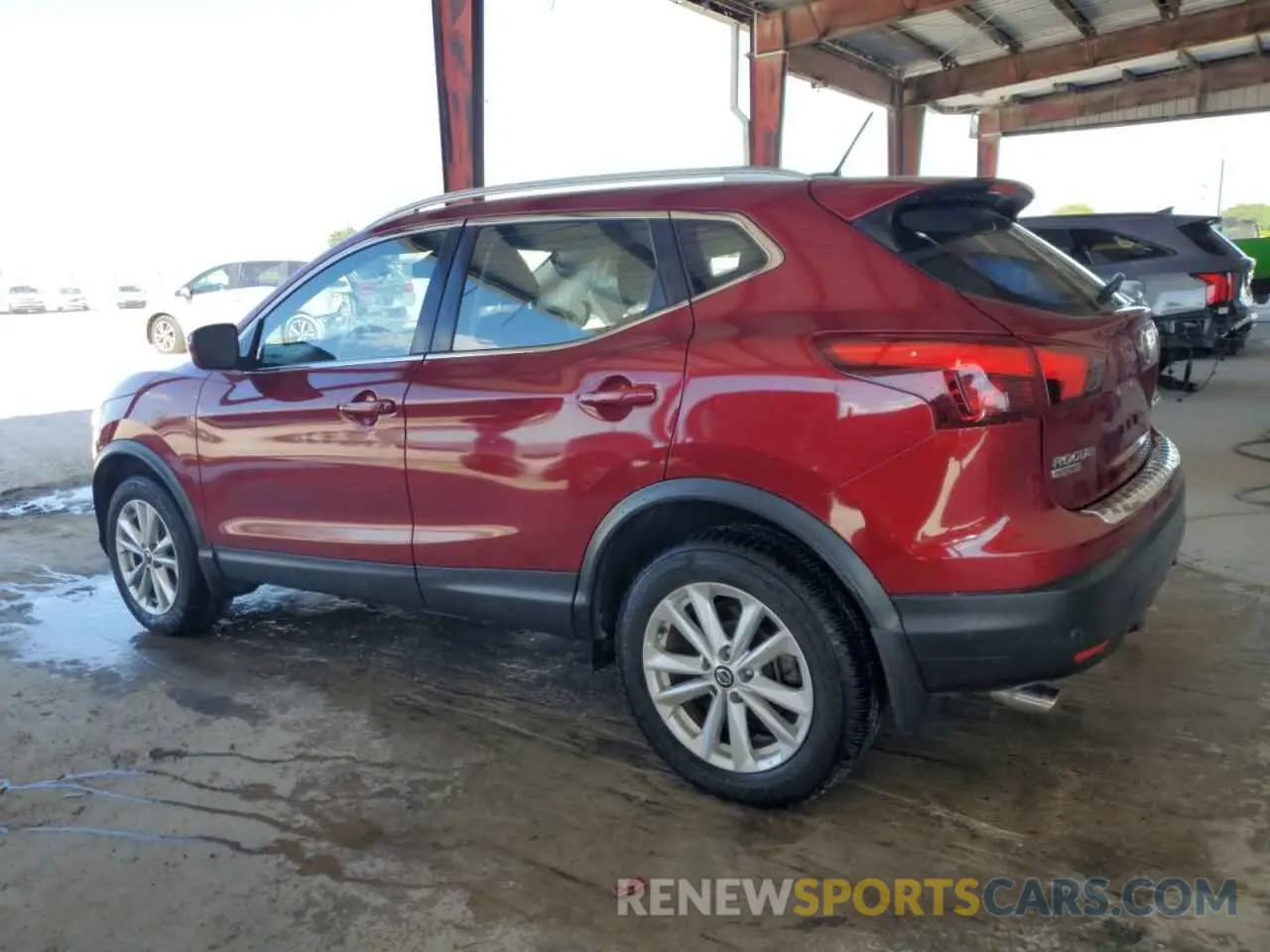 2 Photograph of a damaged car JN1BJ1CP5KW228762 NISSAN ROGUE 2019