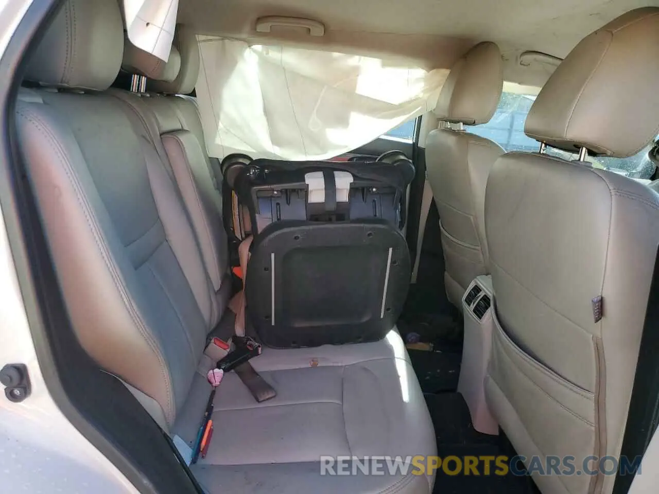 11 Photograph of a damaged car JN1BJ1CP5KW523912 NISSAN ROGUE 2019