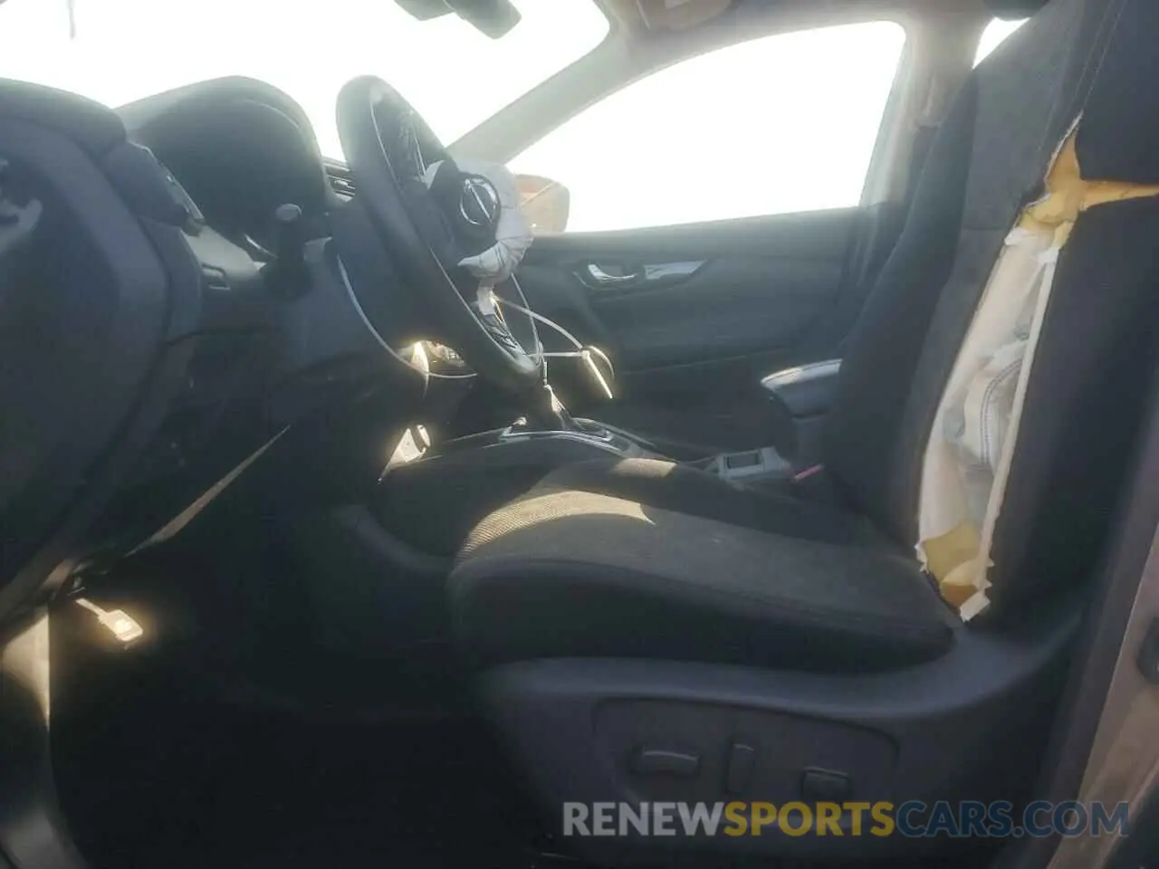 7 Photograph of a damaged car JN1BJ1CP5KW530519 NISSAN ROGUE 2019