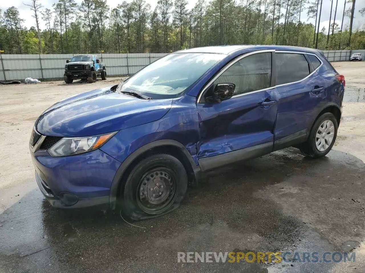 1 Photograph of a damaged car JN1BJ1CP6KW238183 NISSAN ROGUE 2019