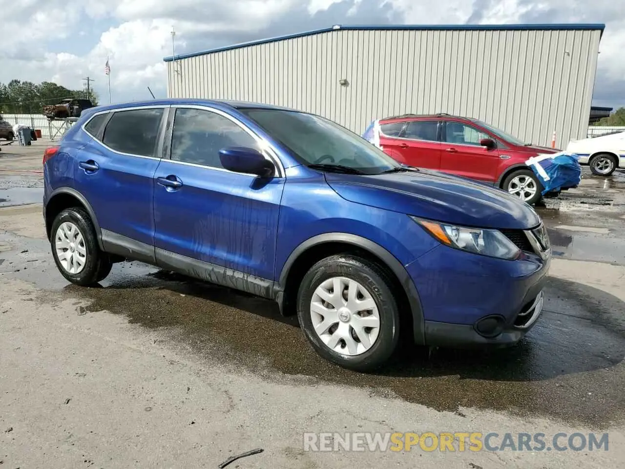 4 Photograph of a damaged car JN1BJ1CP6KW238183 NISSAN ROGUE 2019