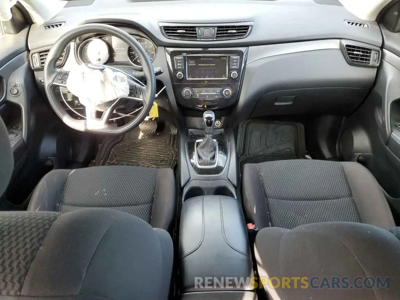 8 Photograph of a damaged car JN1BJ1CP7KW228892 NISSAN ROGUE 2019