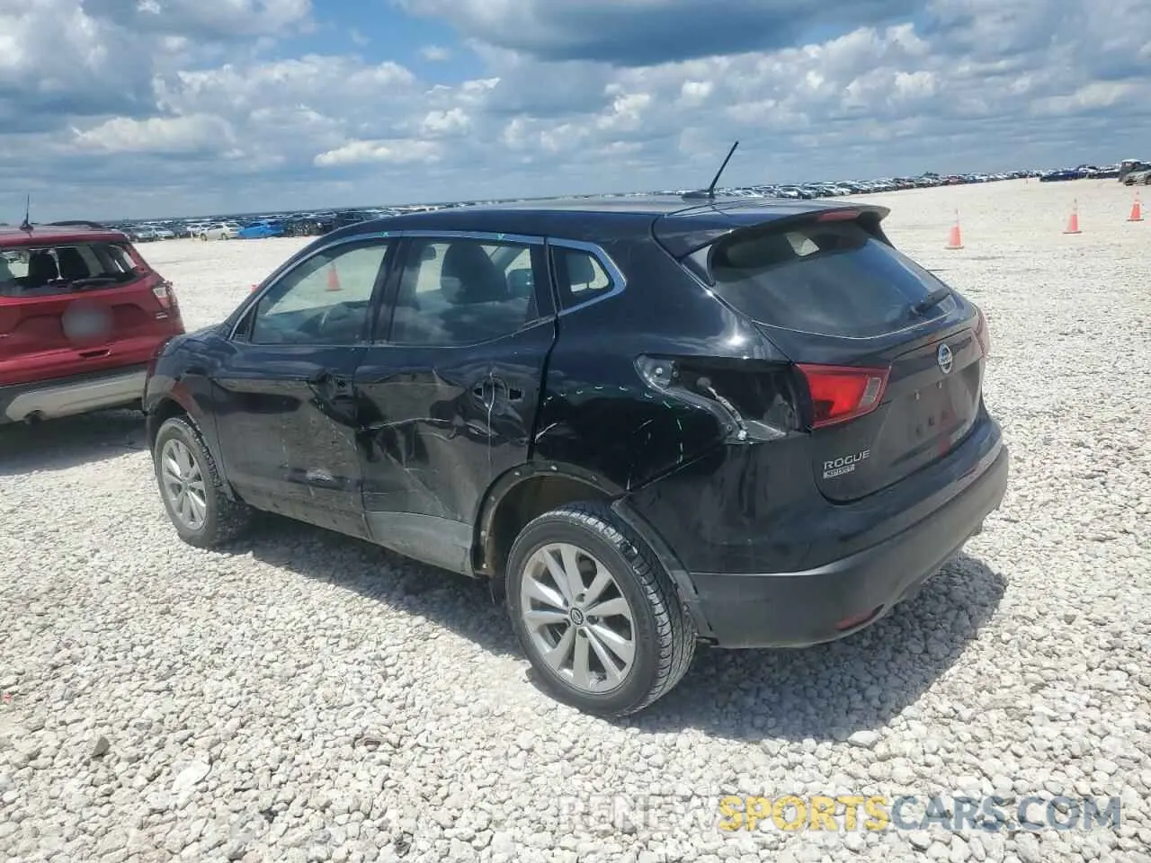 2 Photograph of a damaged car JN1BJ1CP7KW229802 NISSAN ROGUE 2019
