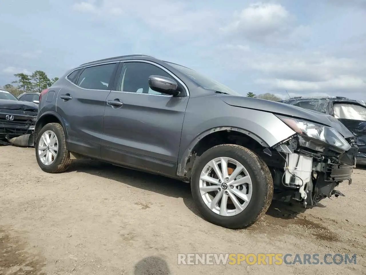 4 Photograph of a damaged car JN1BJ1CPXKW228224 NISSAN ROGUE 2019