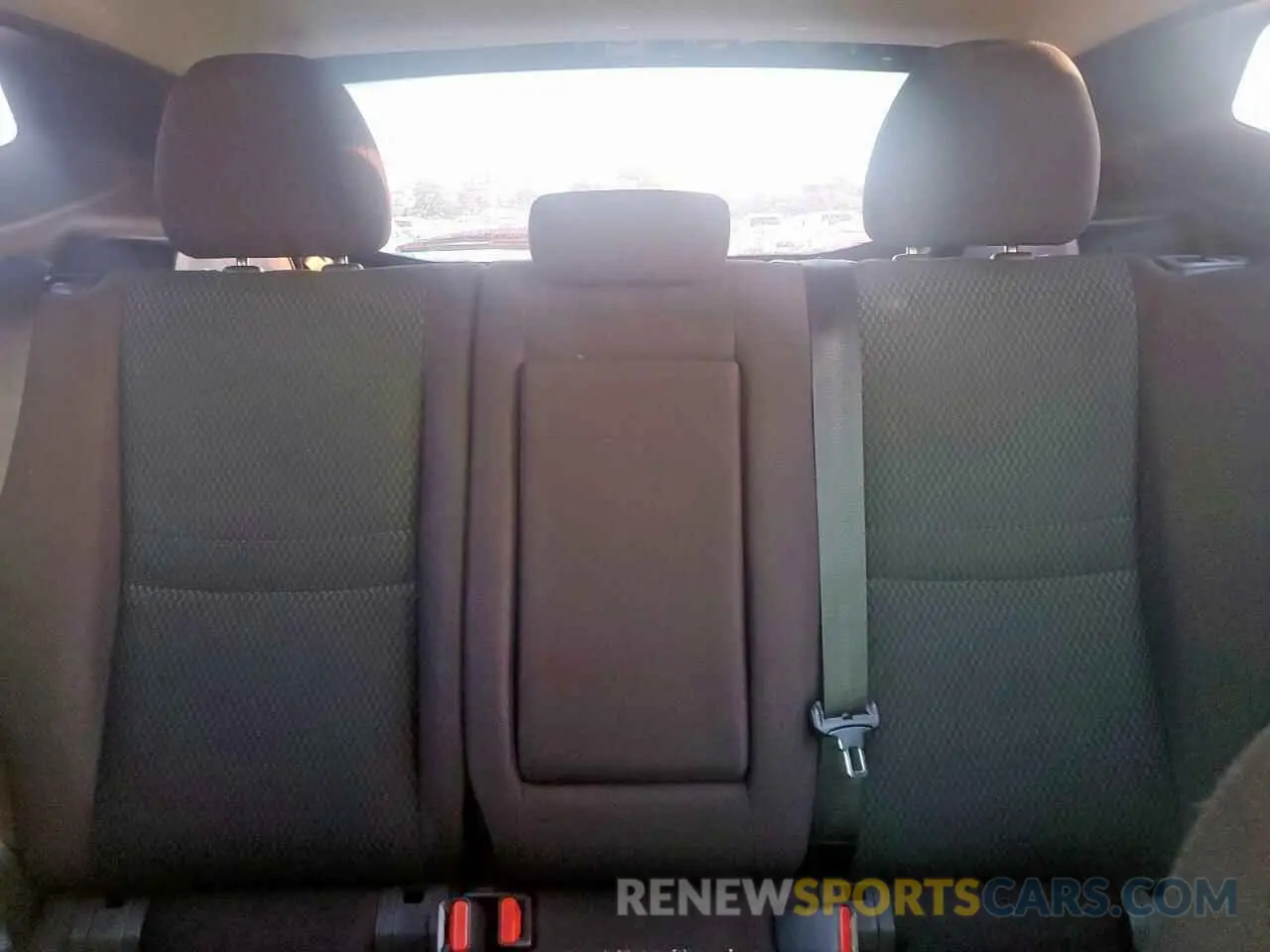 10 Photograph of a damaged car JN1BJ1CPXKW236582 NISSAN ROGUE 2019