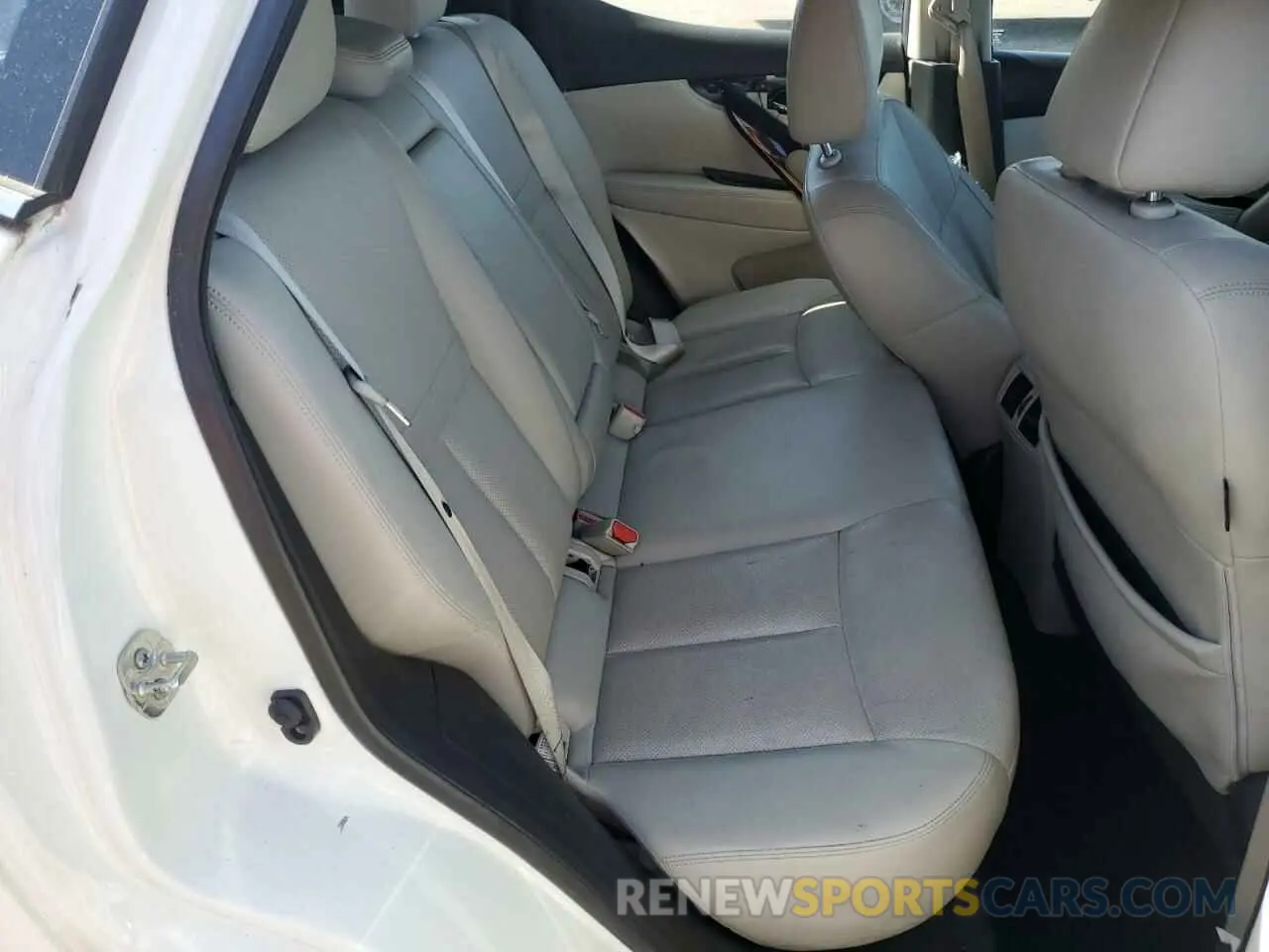 11 Photograph of a damaged car JN1BJ1CR0KW310822 NISSAN ROGUE 2019