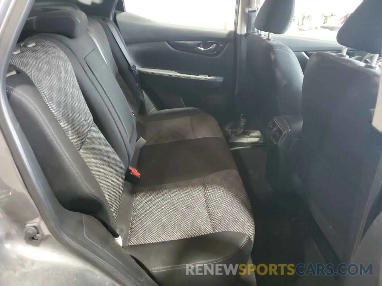 11 Фотография поврежденного автомобиля JN1BJ1CR1KW319884 NISSAN ROGUE 2019