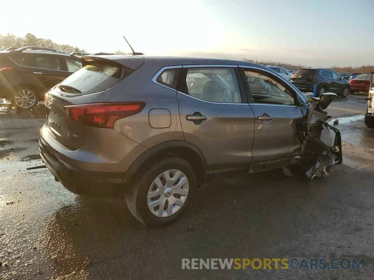 3 Photograph of a damaged car JN1BJ1CR1KW628500 NISSAN ROGUE 2019