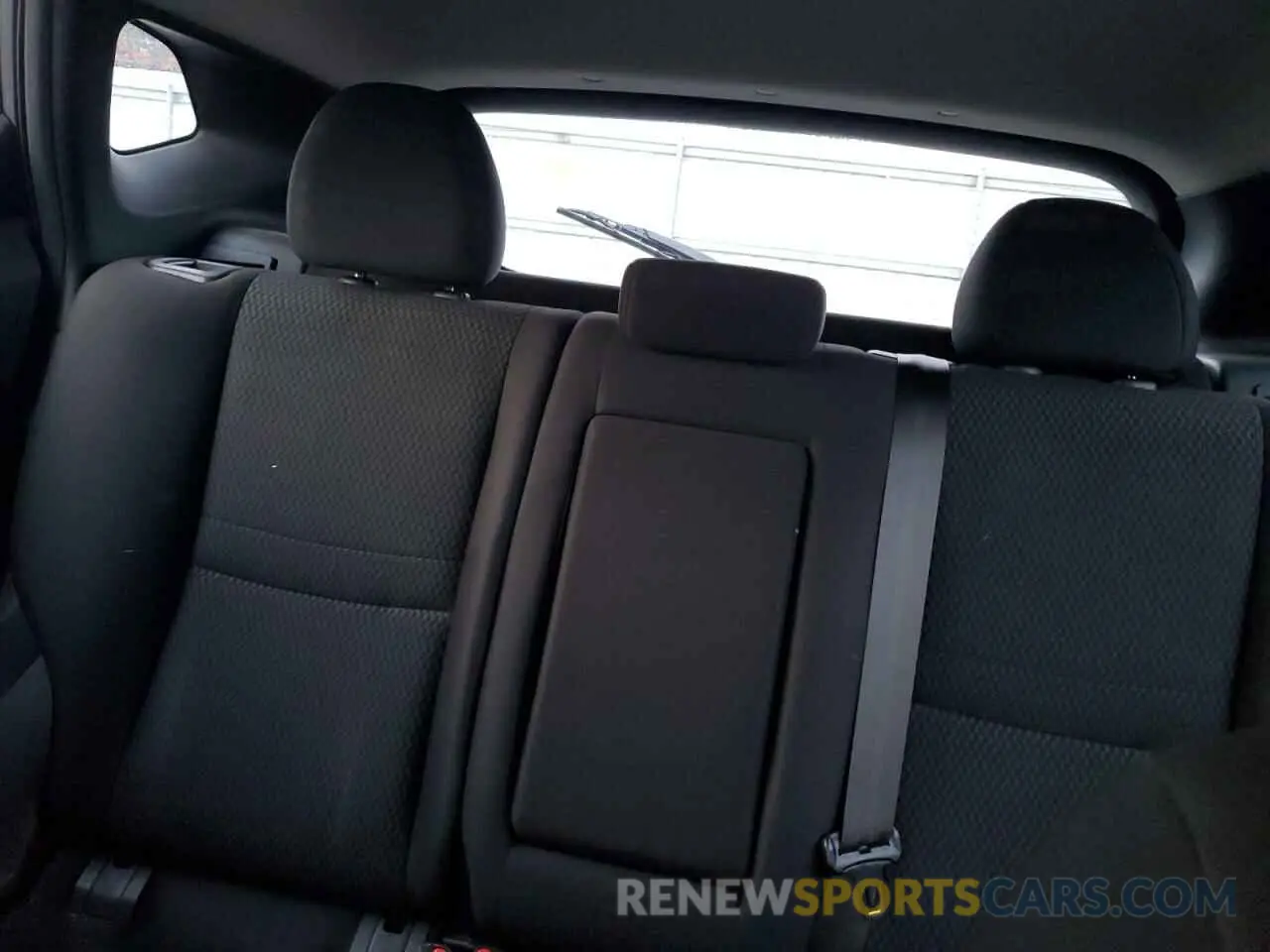 10 Photograph of a damaged car JN1BJ1CR4KW621556 NISSAN ROGUE 2019