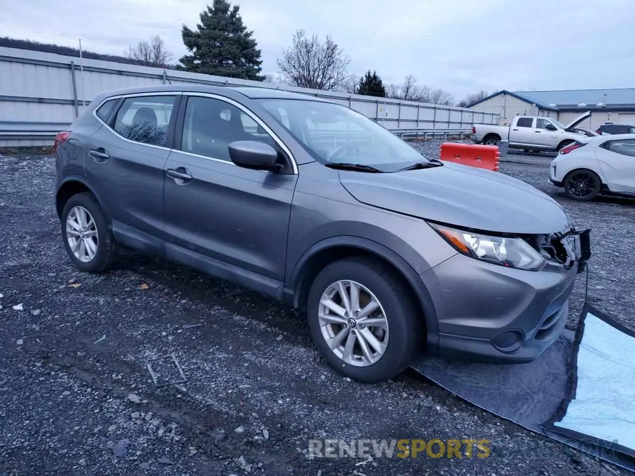 4 Photograph of a damaged car JN1BJ1CR4KW621556 NISSAN ROGUE 2019