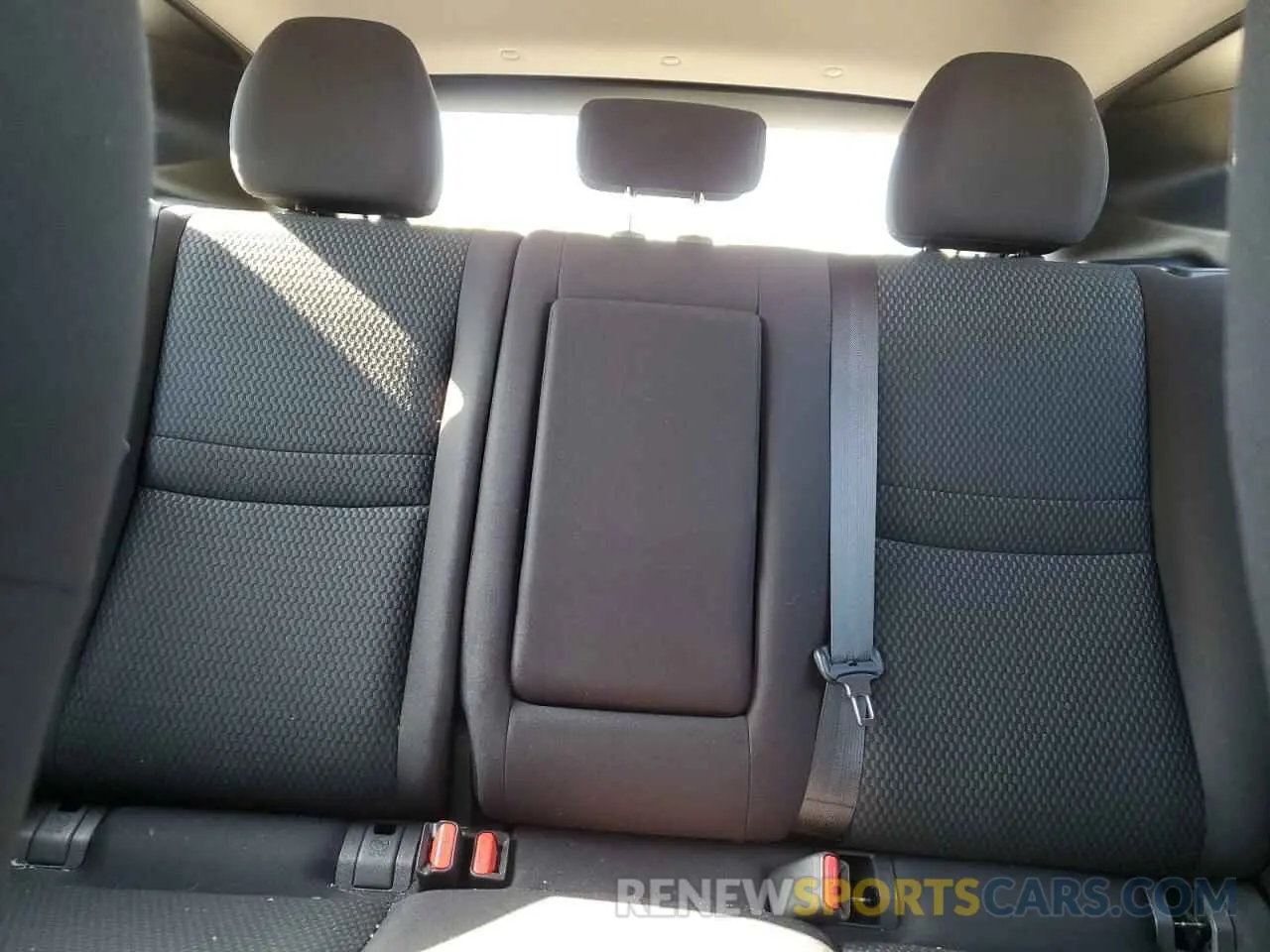 10 Photograph of a damaged car JN1BJ1CR5KW314994 NISSAN ROGUE 2019