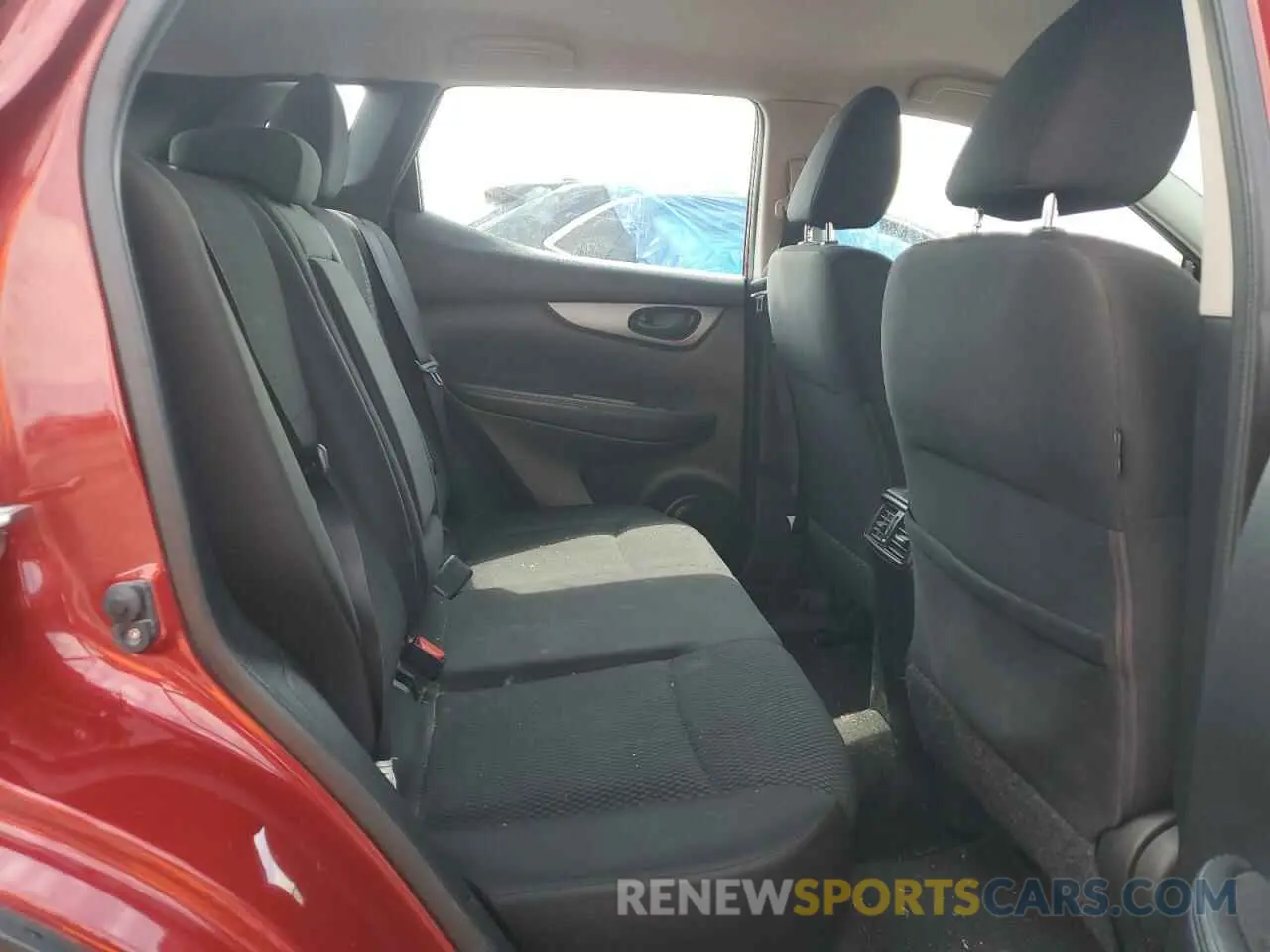 10 Photograph of a damaged car JN1BJ1CR6KW322442 NISSAN ROGUE 2019