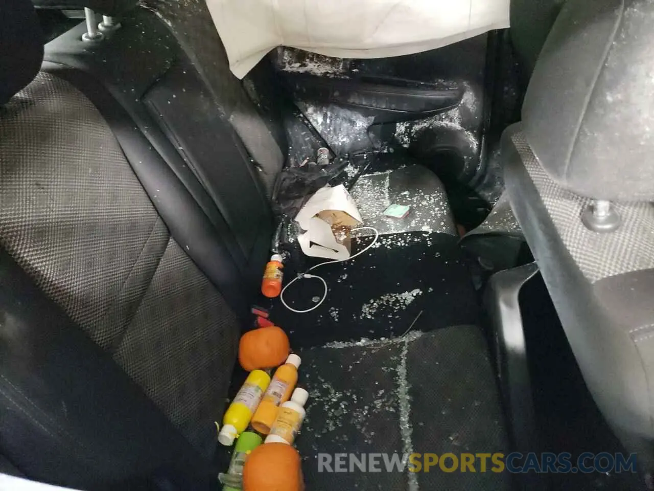 10 Photograph of a damaged car JN1BJ1CR8KW629997 NISSAN ROGUE 2019