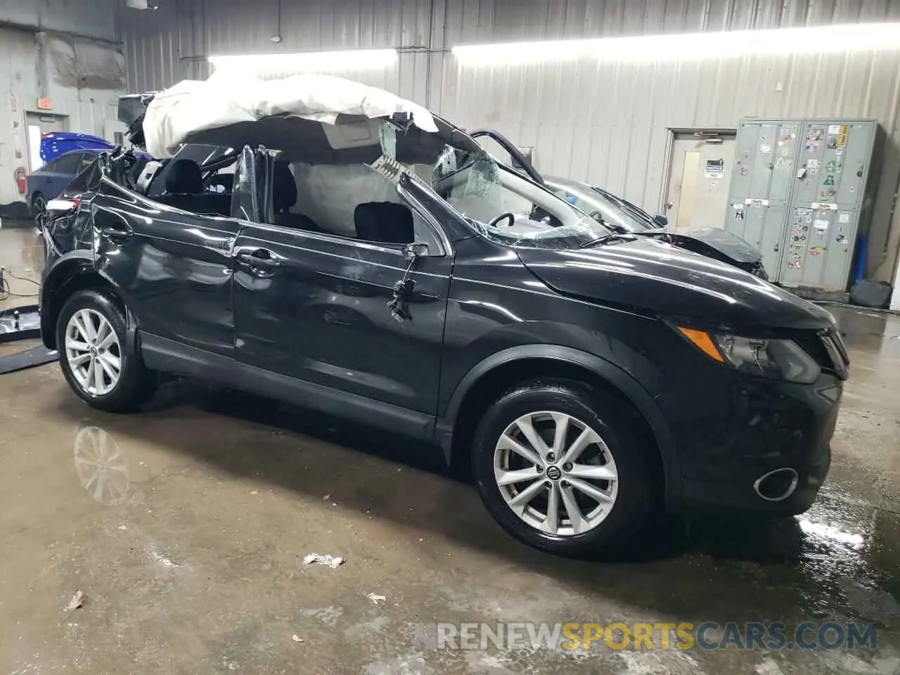 4 Photograph of a damaged car JN1BJ1CR8KW629997 NISSAN ROGUE 2019