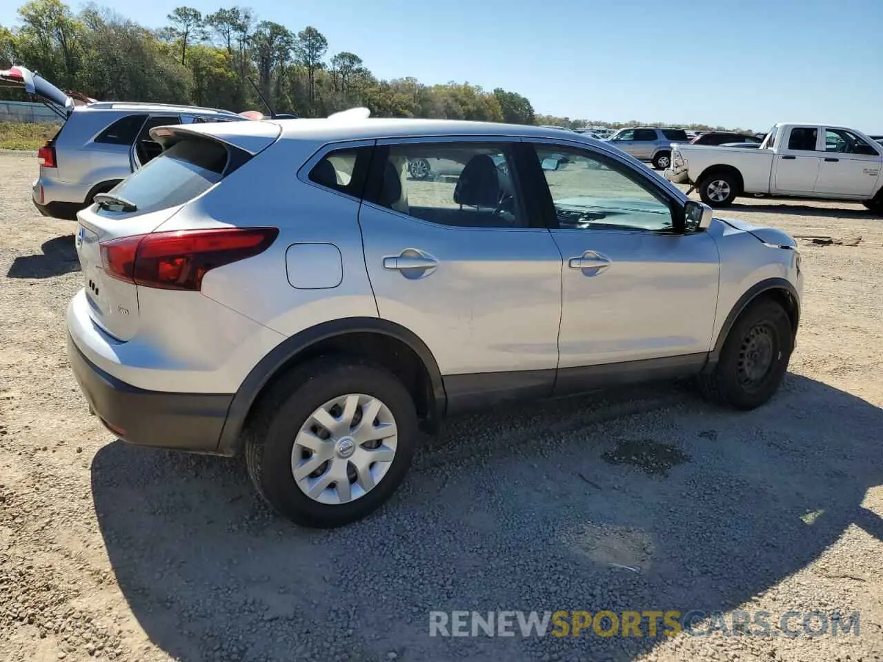 3 Photograph of a damaged car JN1BJ1CR9KW314125 NISSAN ROGUE 2019