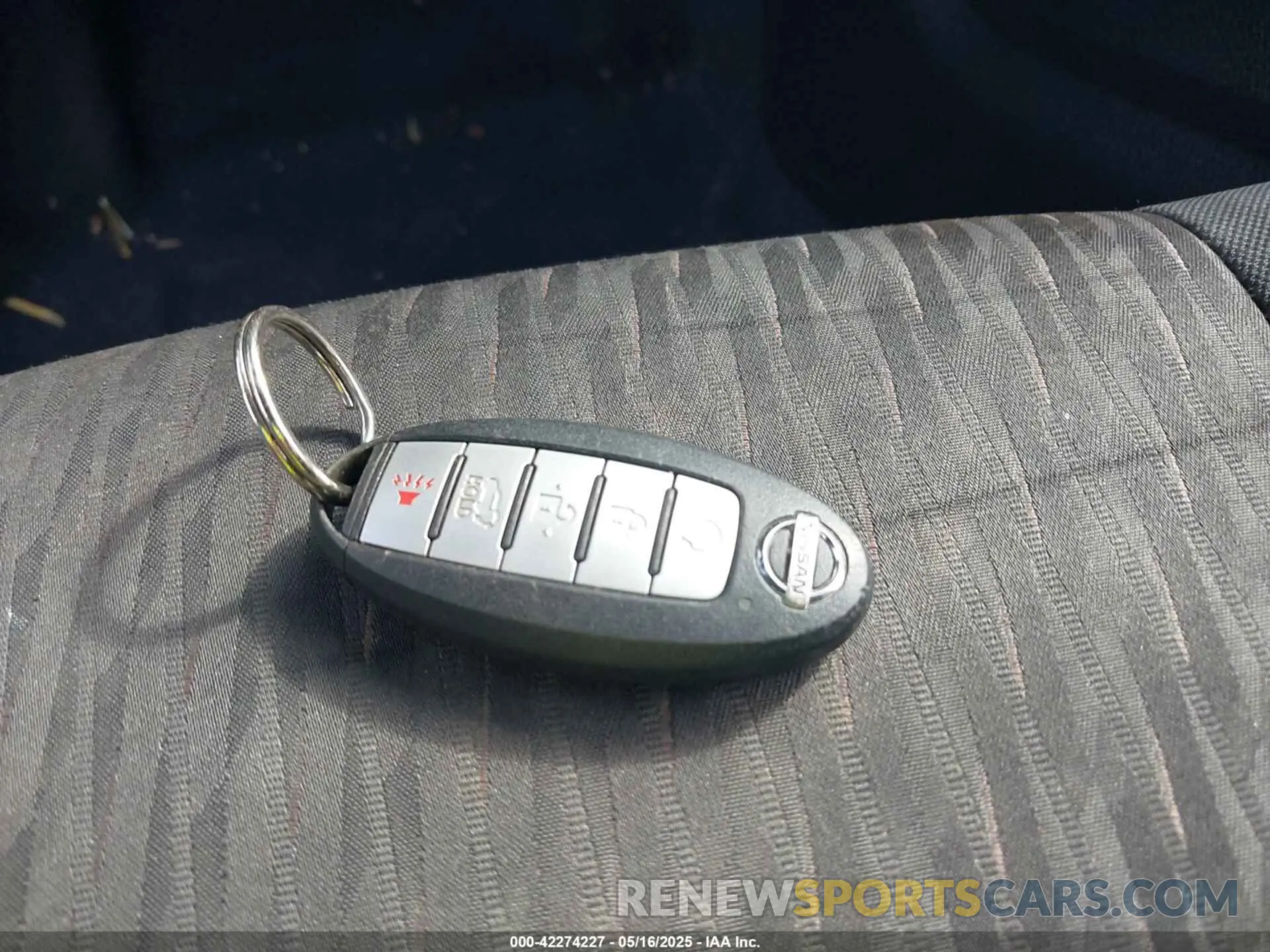 11 Photograph of a damaged car JN8AT2MT1KW261931 NISSAN ROGUE 2019