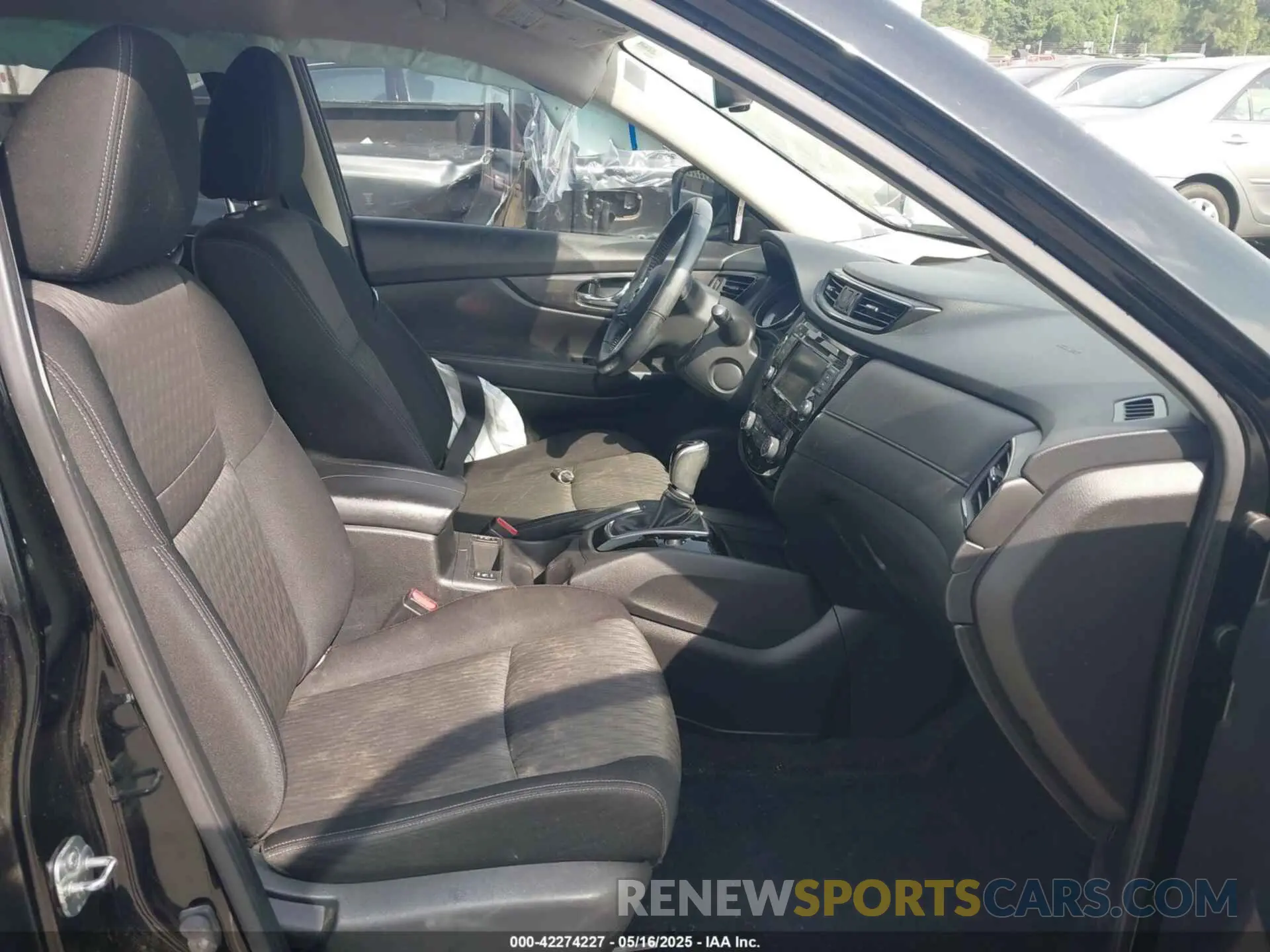 5 Photograph of a damaged car JN8AT2MT1KW261931 NISSAN ROGUE 2019