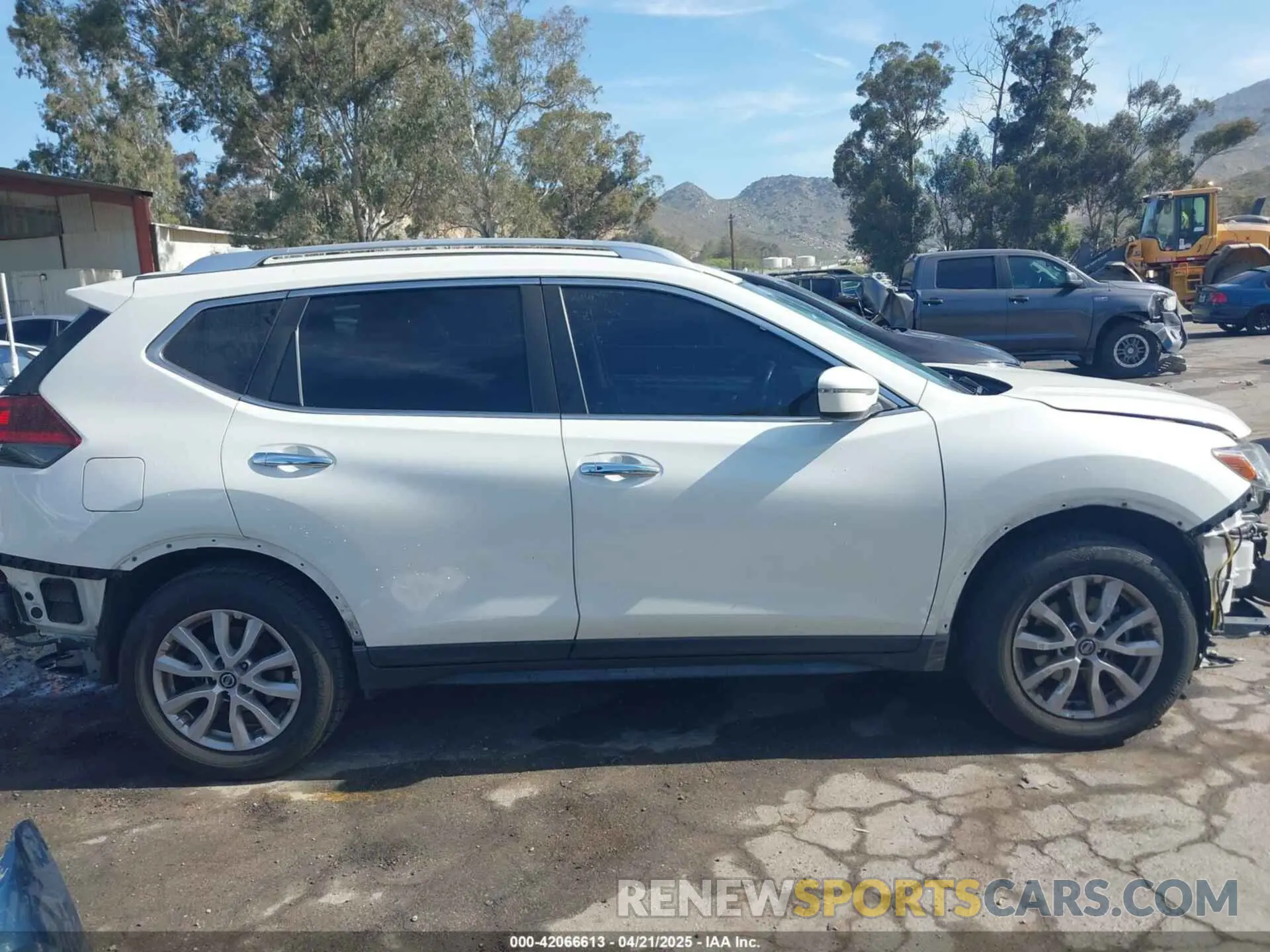 14 Фотография поврежденного автомобиля JN8AT2MT4KW255007 NISSAN ROGUE 2019