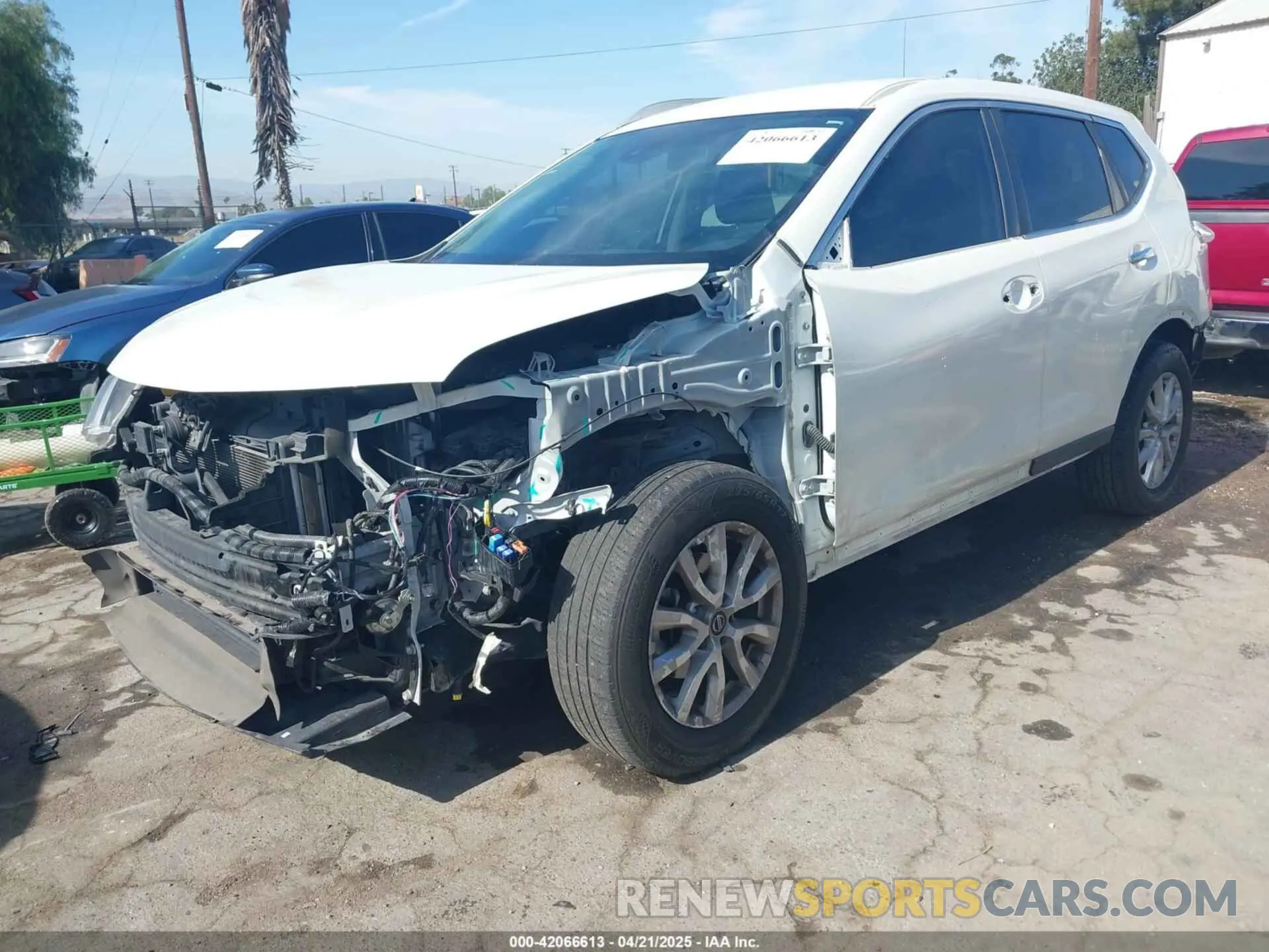 2 Фотография поврежденного автомобиля JN8AT2MT4KW255007 NISSAN ROGUE 2019