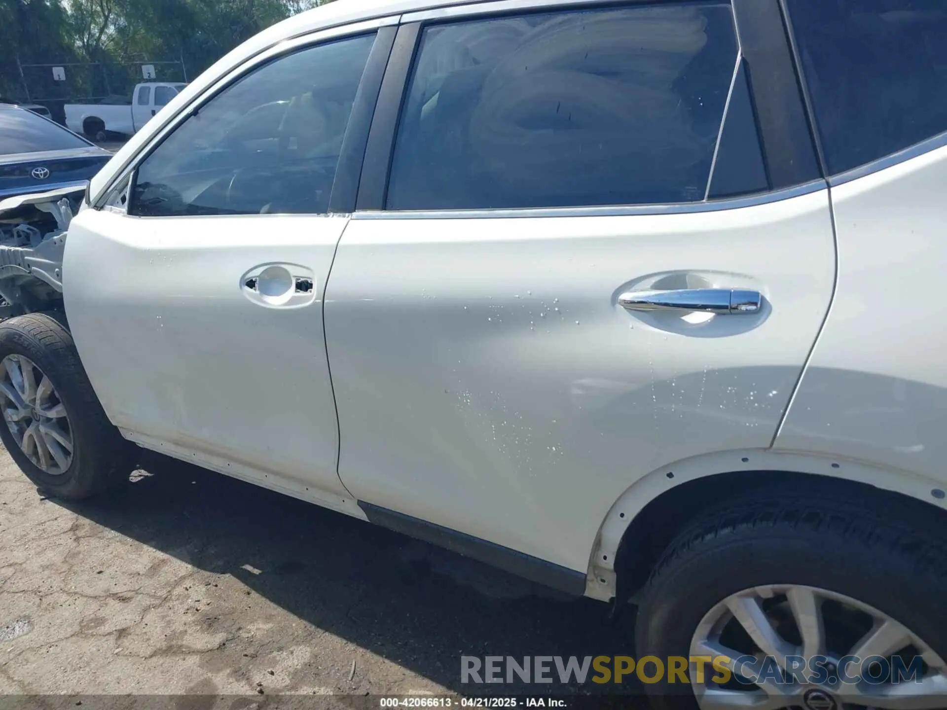 21 Фотография поврежденного автомобиля JN8AT2MT4KW255007 NISSAN ROGUE 2019