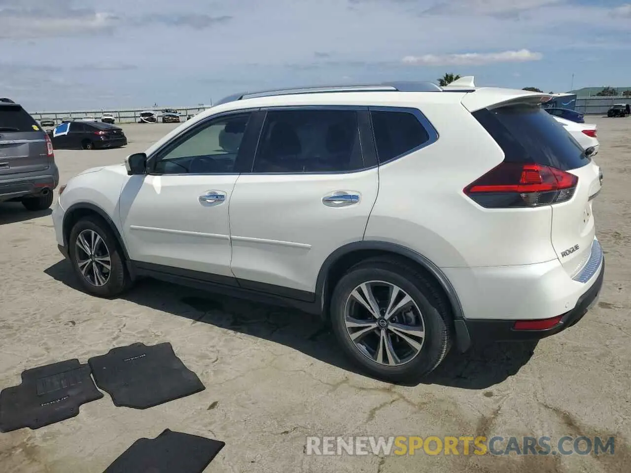 2 Photograph of a damaged car JN8AT2MT4KW258912 NISSAN ROGUE 2019