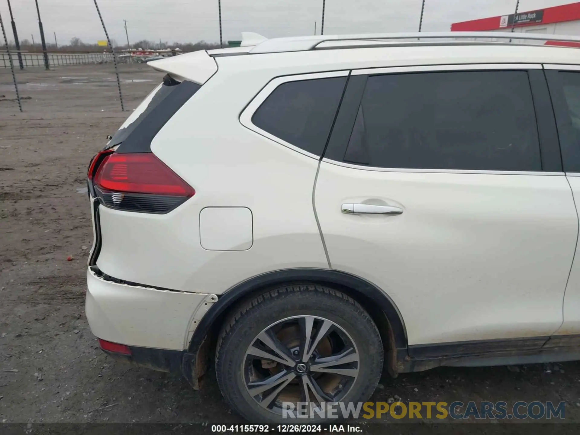 17 Photograph of a damaged car JN8AT2MT4KW263267 NISSAN ROGUE 2019