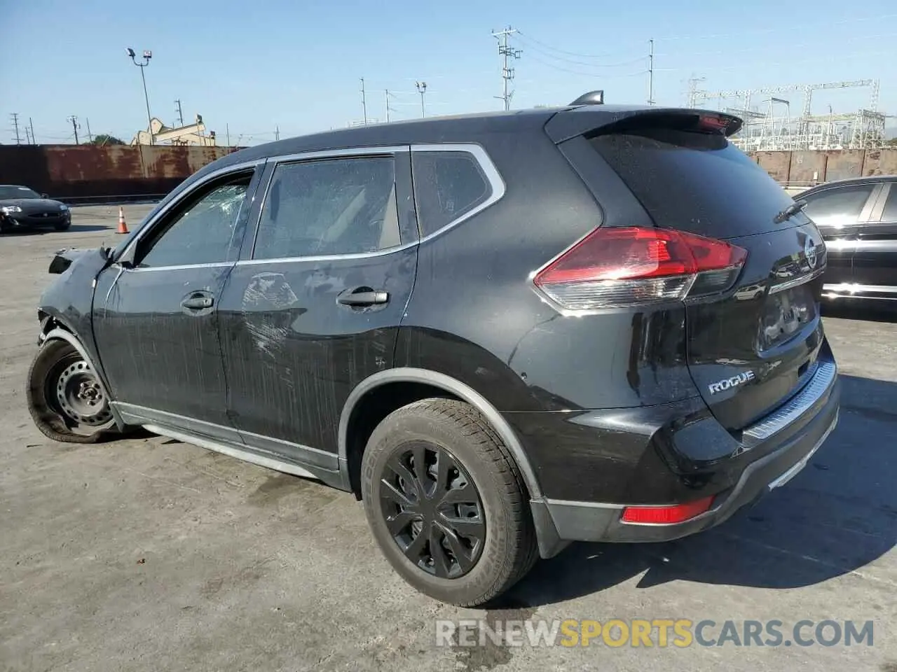 2 Photograph of a damaged car JN8AT2MT5KW504222 NISSAN ROGUE 2019