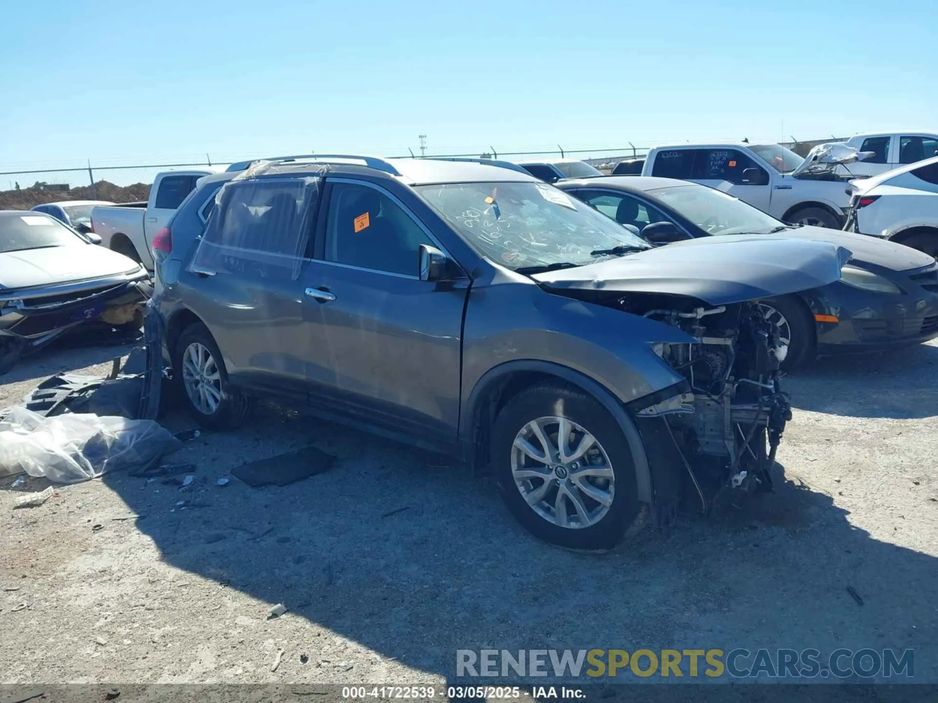 1 Photograph of a damaged car JN8AT2MT5KW505497 NISSAN ROGUE 2019