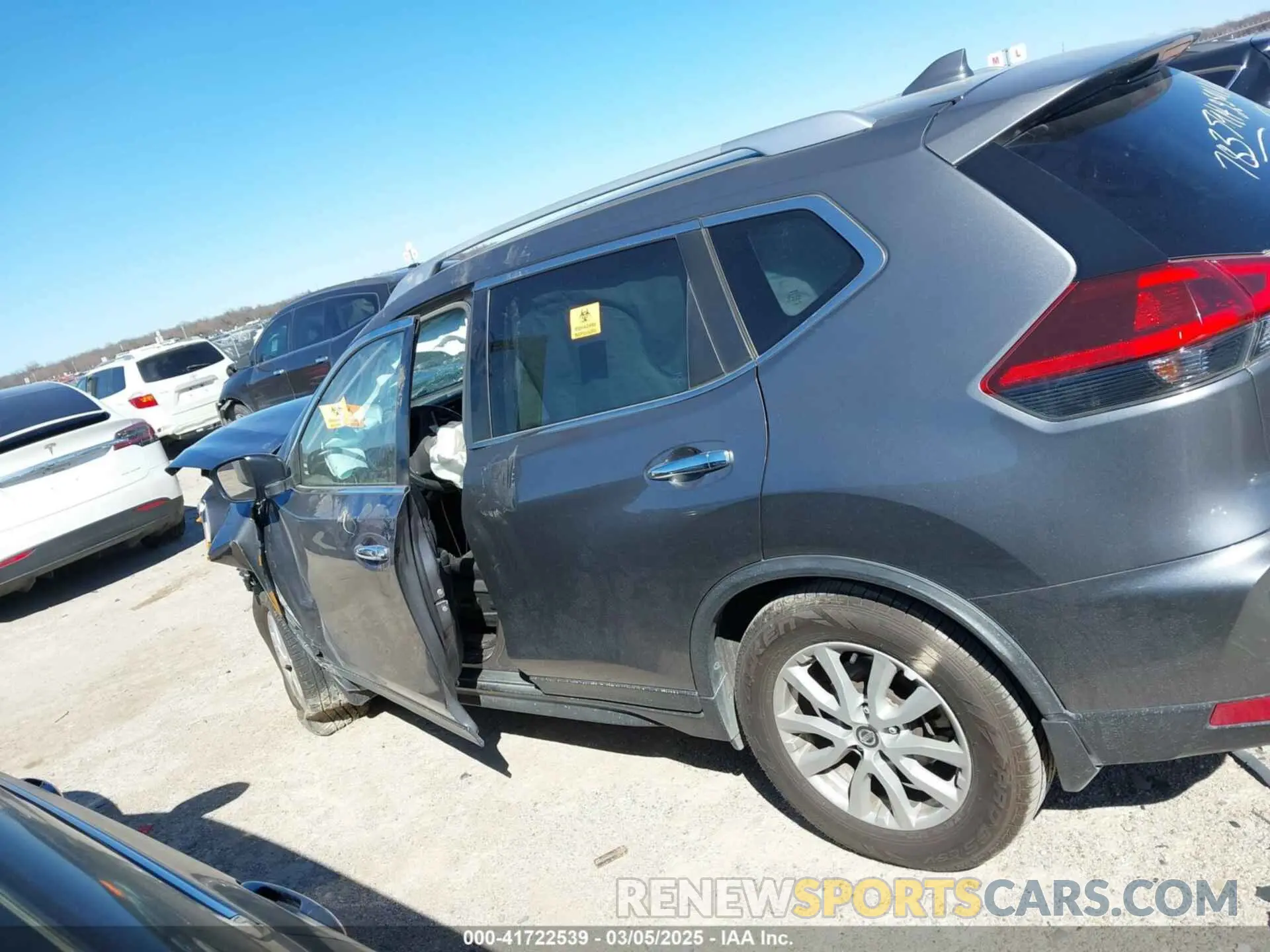 14 Photograph of a damaged car JN8AT2MT5KW505497 NISSAN ROGUE 2019