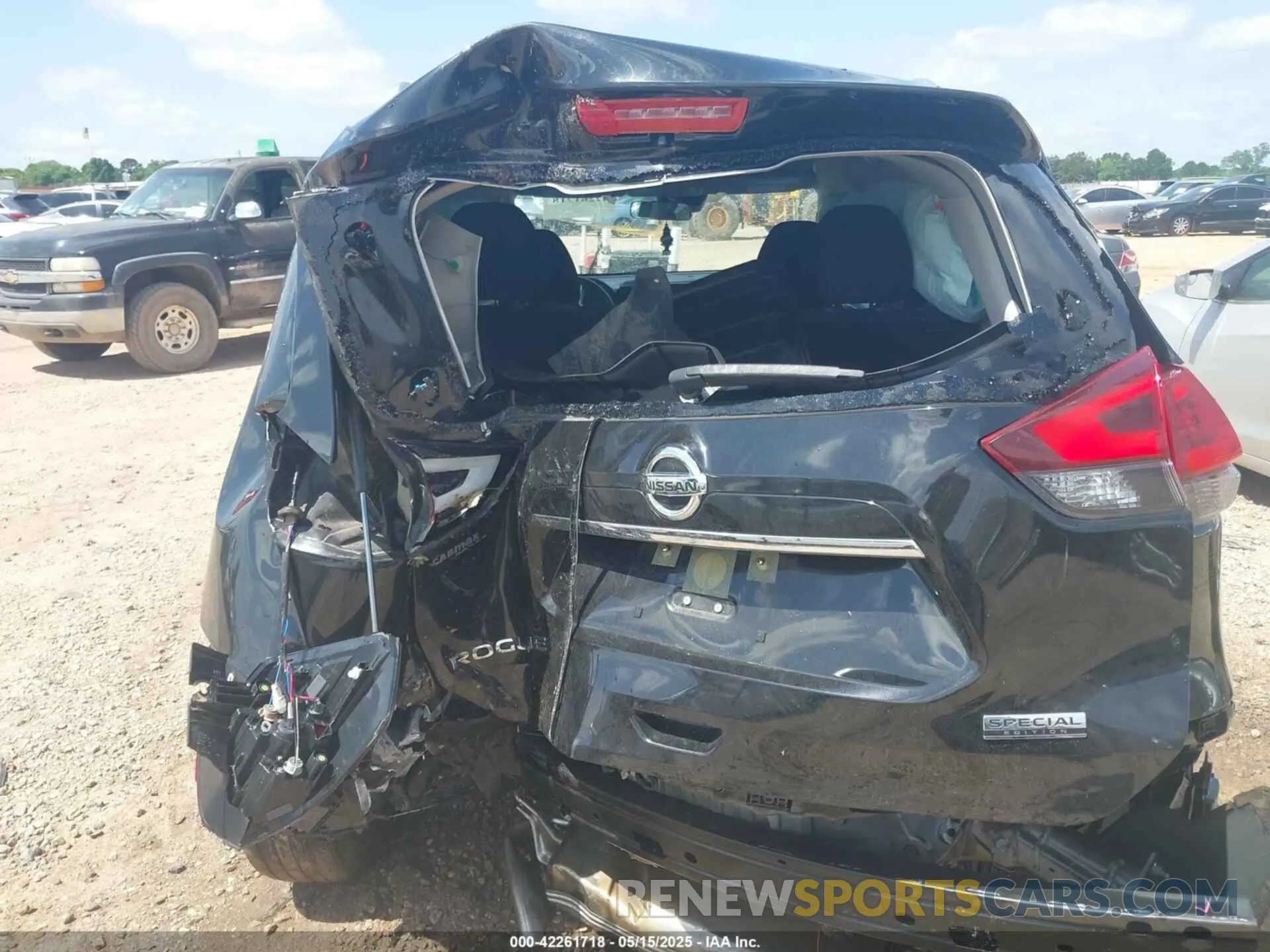 16 Photograph of a damaged car JN8AT2MT6KW267367 NISSAN ROGUE 2019