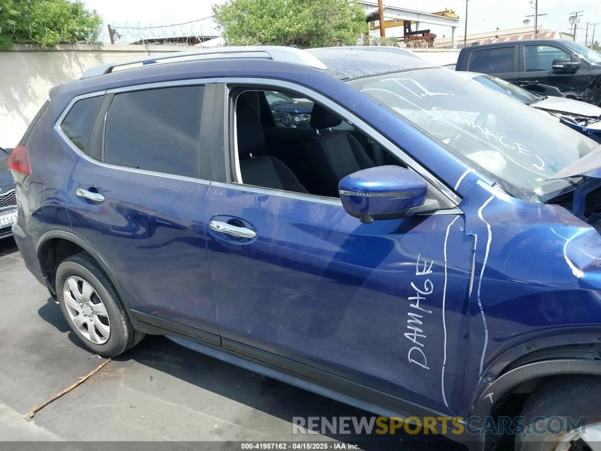 14 Photograph of a damaged car JN8AT2MT7KW268205 NISSAN ROGUE 2019