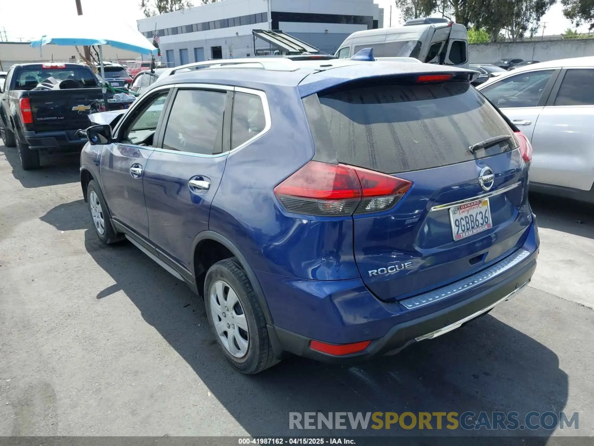3 Photograph of a damaged car JN8AT2MT7KW268205 NISSAN ROGUE 2019