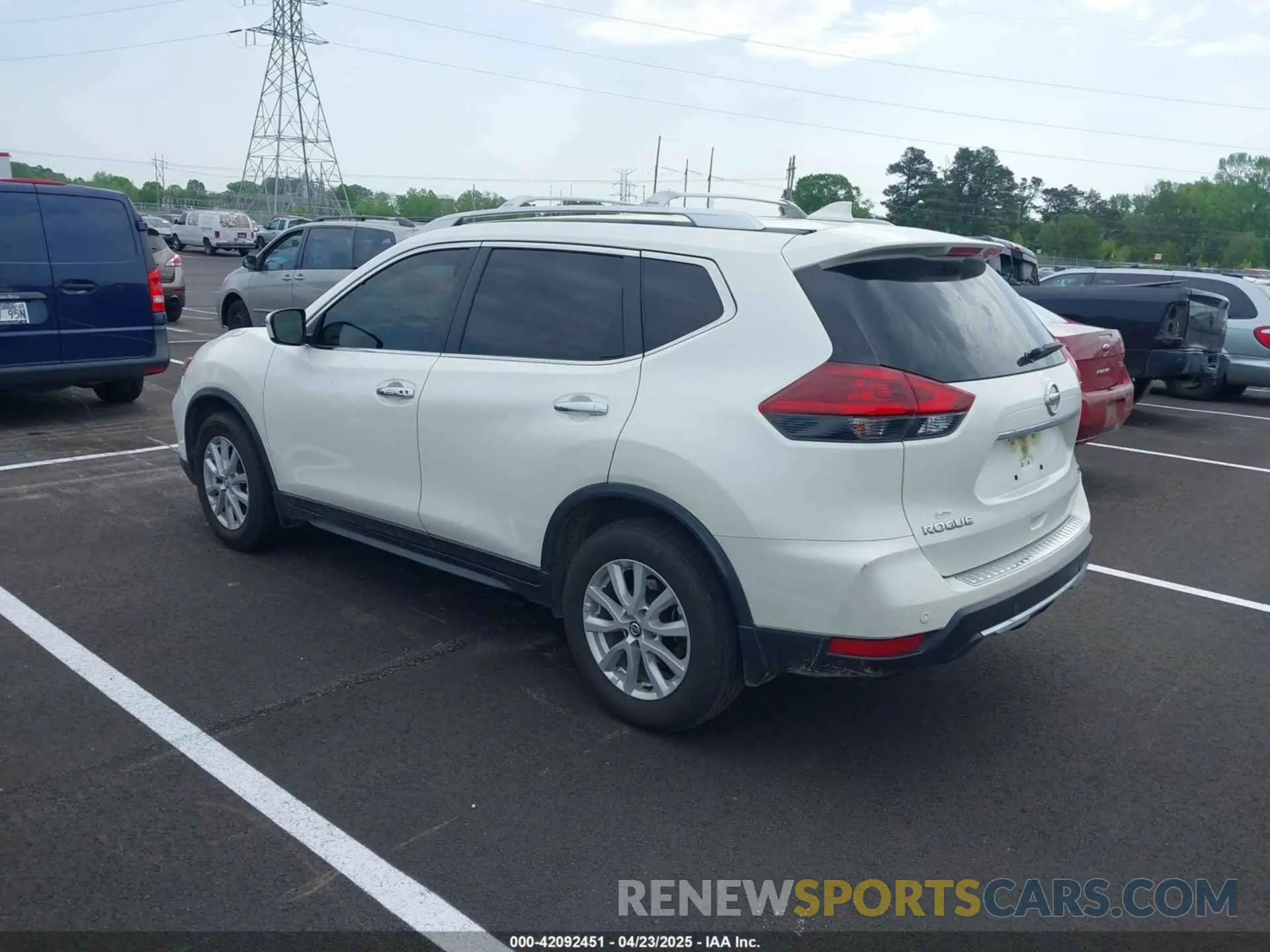 3 Фотография поврежденного автомобиля JN8AT2MTXKW250037 NISSAN ROGUE 2019