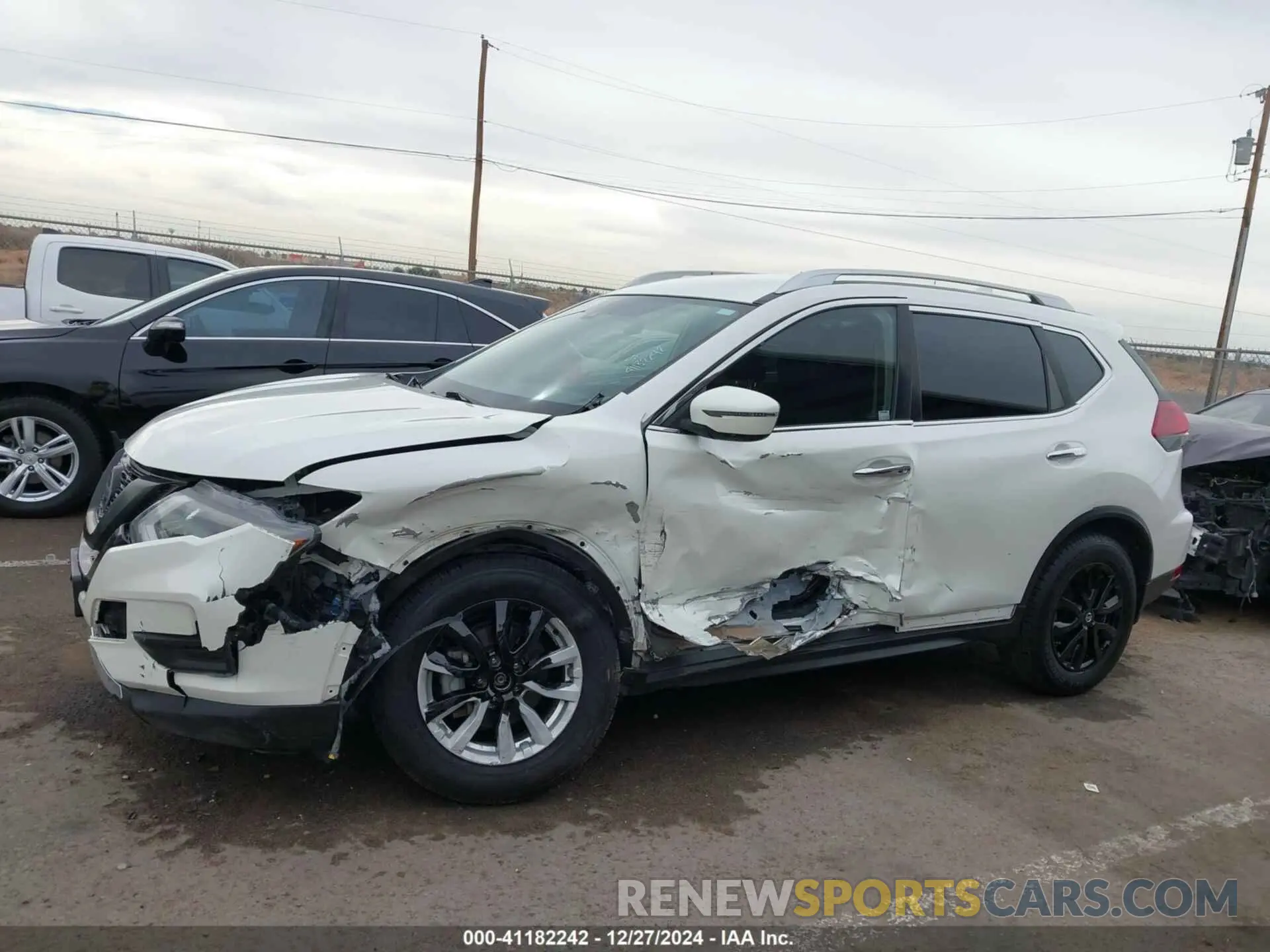 14 Photograph of a damaged car JN8AT2MTXKW252631 NISSAN ROGUE 2019