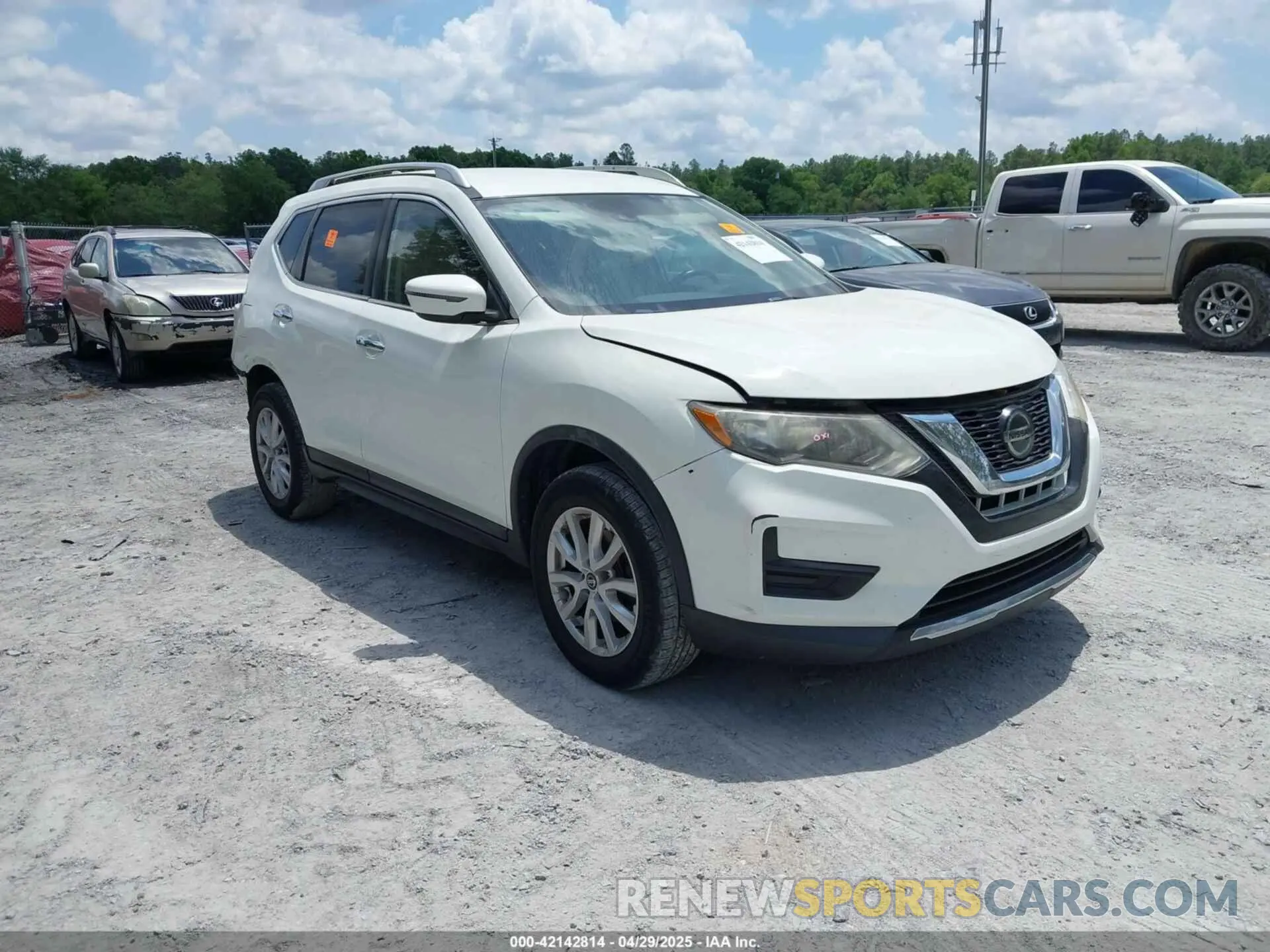 1 Photograph of a damaged car JN8AT2MV0KW373010 NISSAN ROGUE 2019